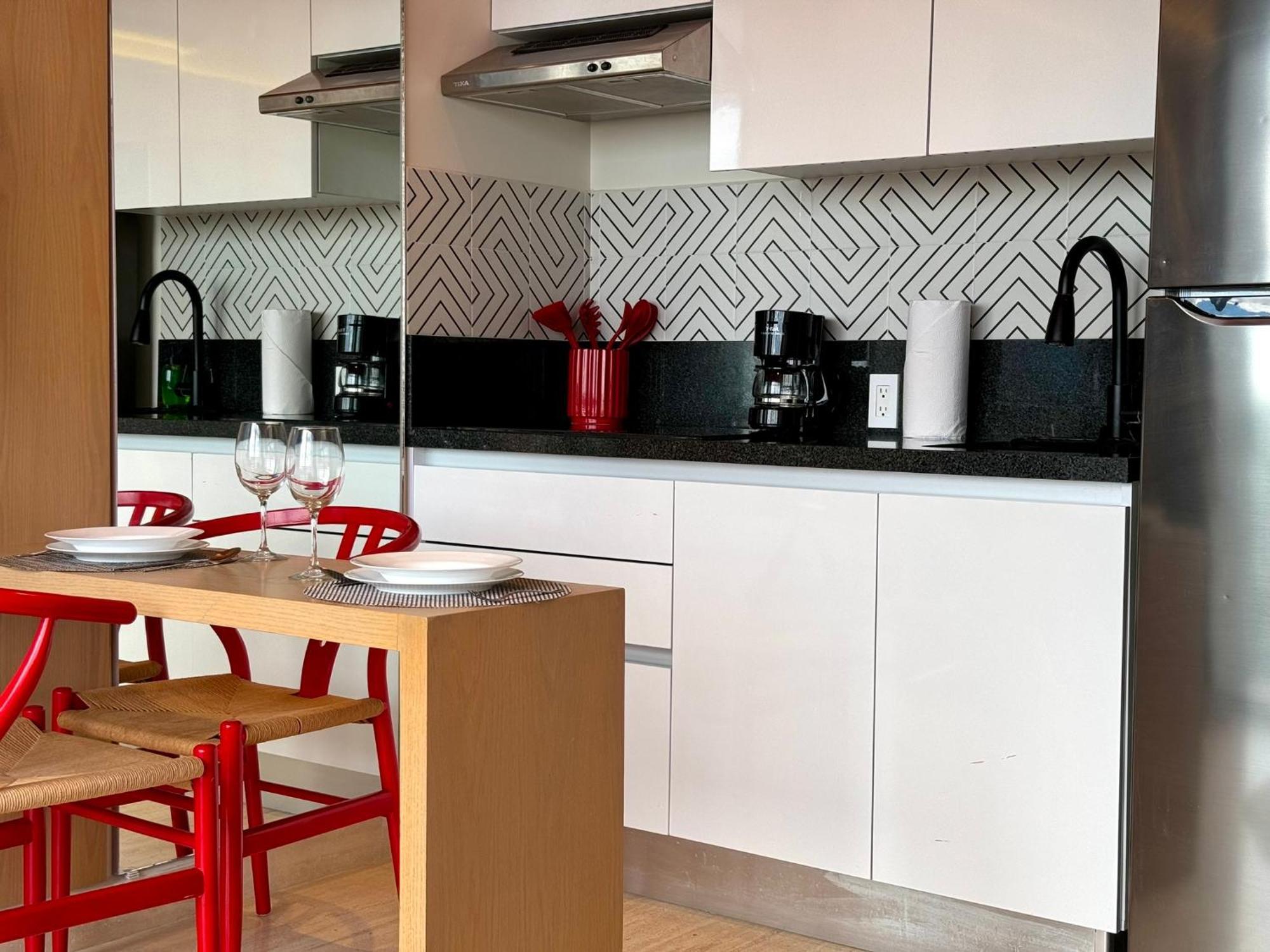 Apartamento Beautiful Steps From The W/ Rooftop Pool *