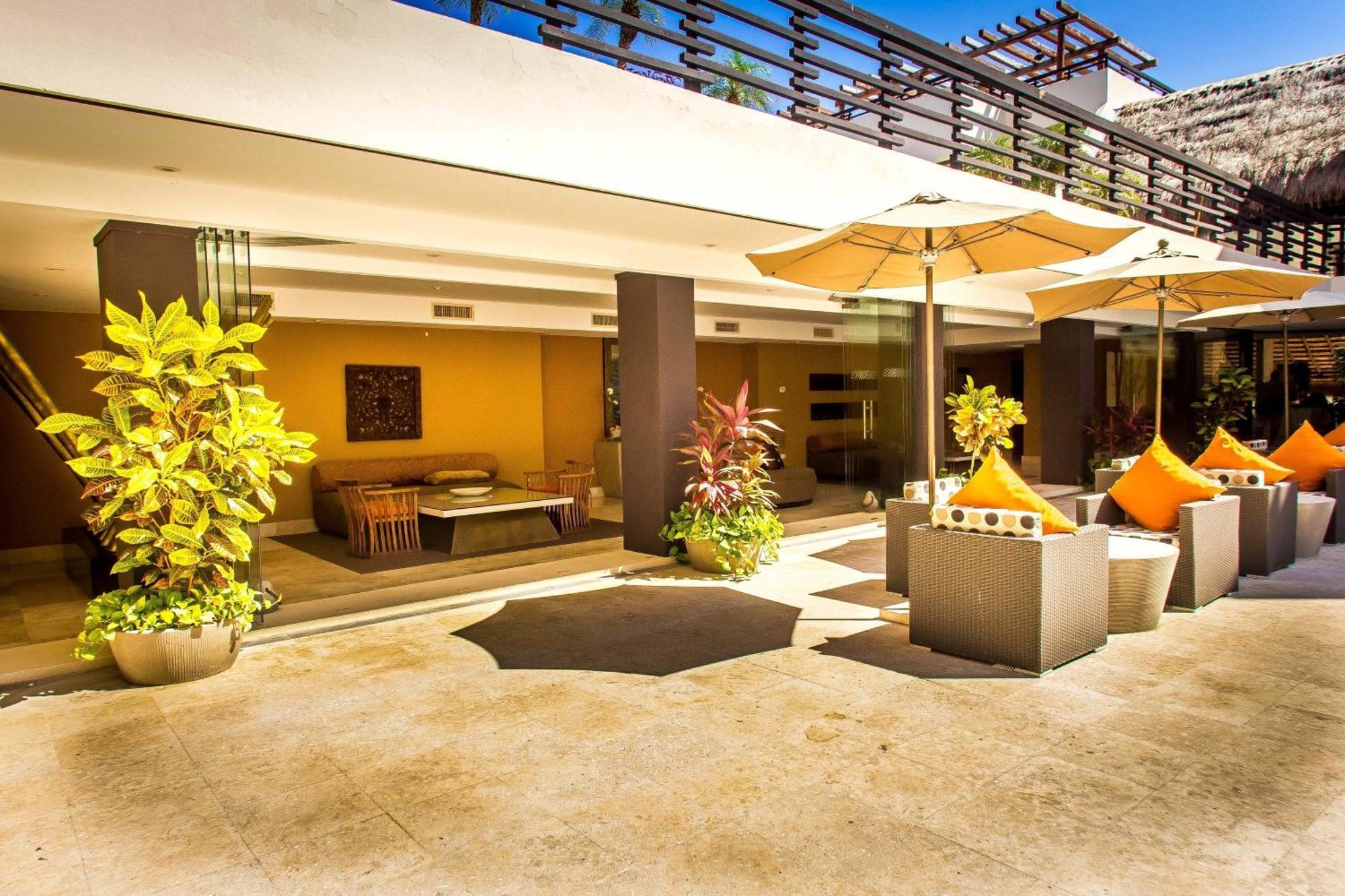 Aldea Beachside Condo