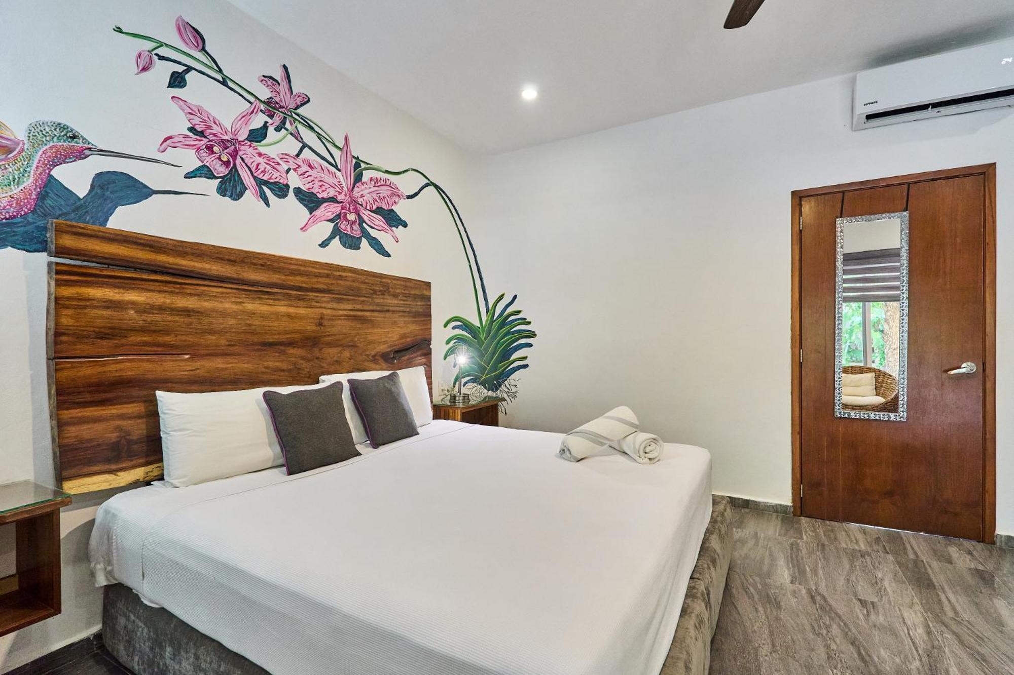 Stunning Mansion 6br With Artificial Cenote And Private Pool With Ocean View Playa del Carmen