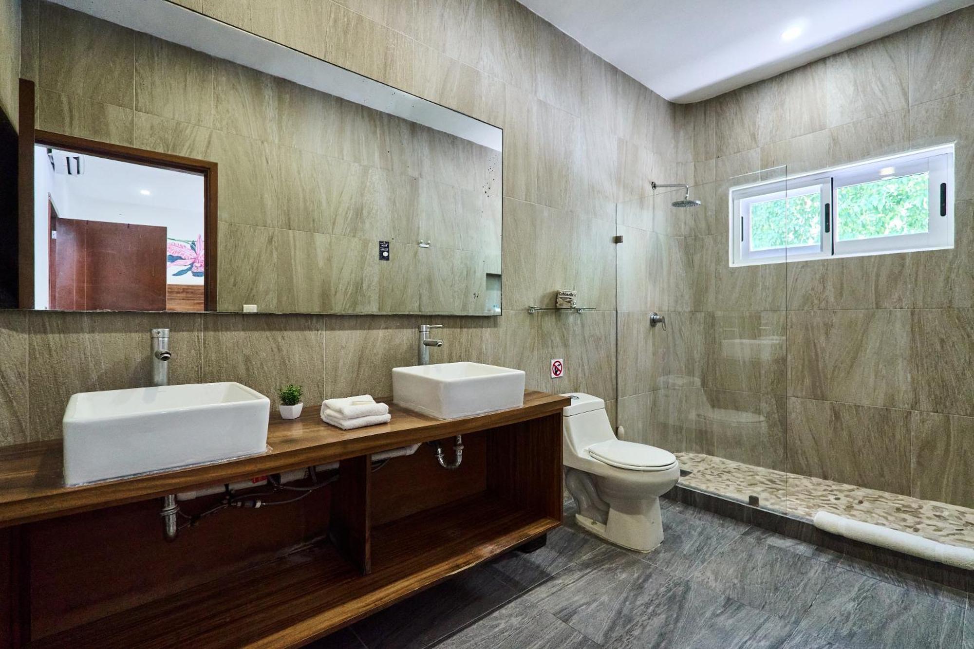 Stunning Mansion 6br With Artificial Cenote And Private Pool With Ocean View Playa del Carmen