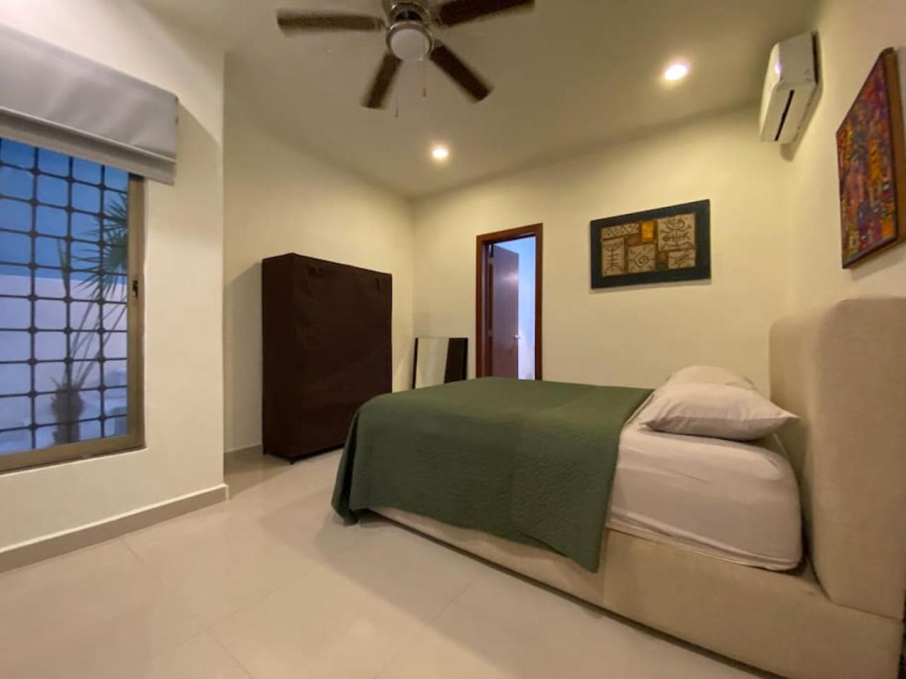 The Location 2br Condo- 100m To And 5ave
