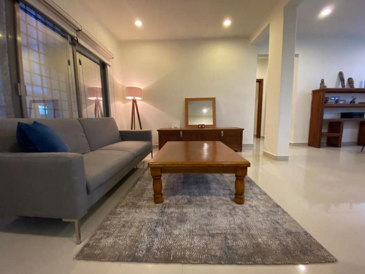 Apartment The Location 2br Condo- 100m To And 5ave *