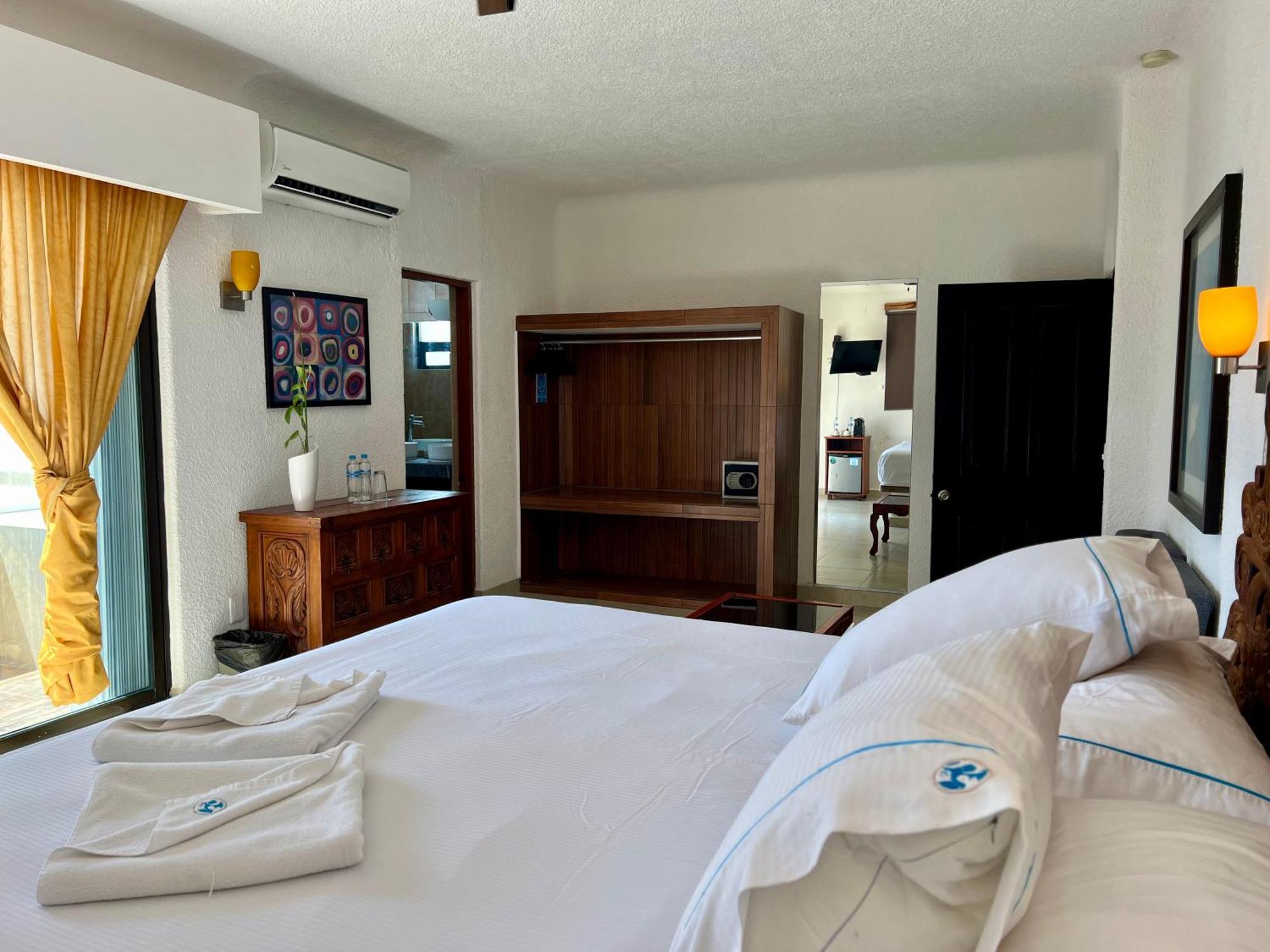 Pelicano - Beachfront 3*