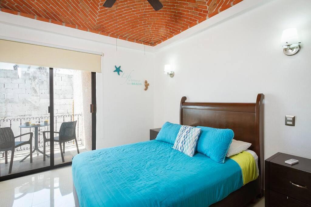 Ph A Pasos Del Ado, Quinta Y Mar
