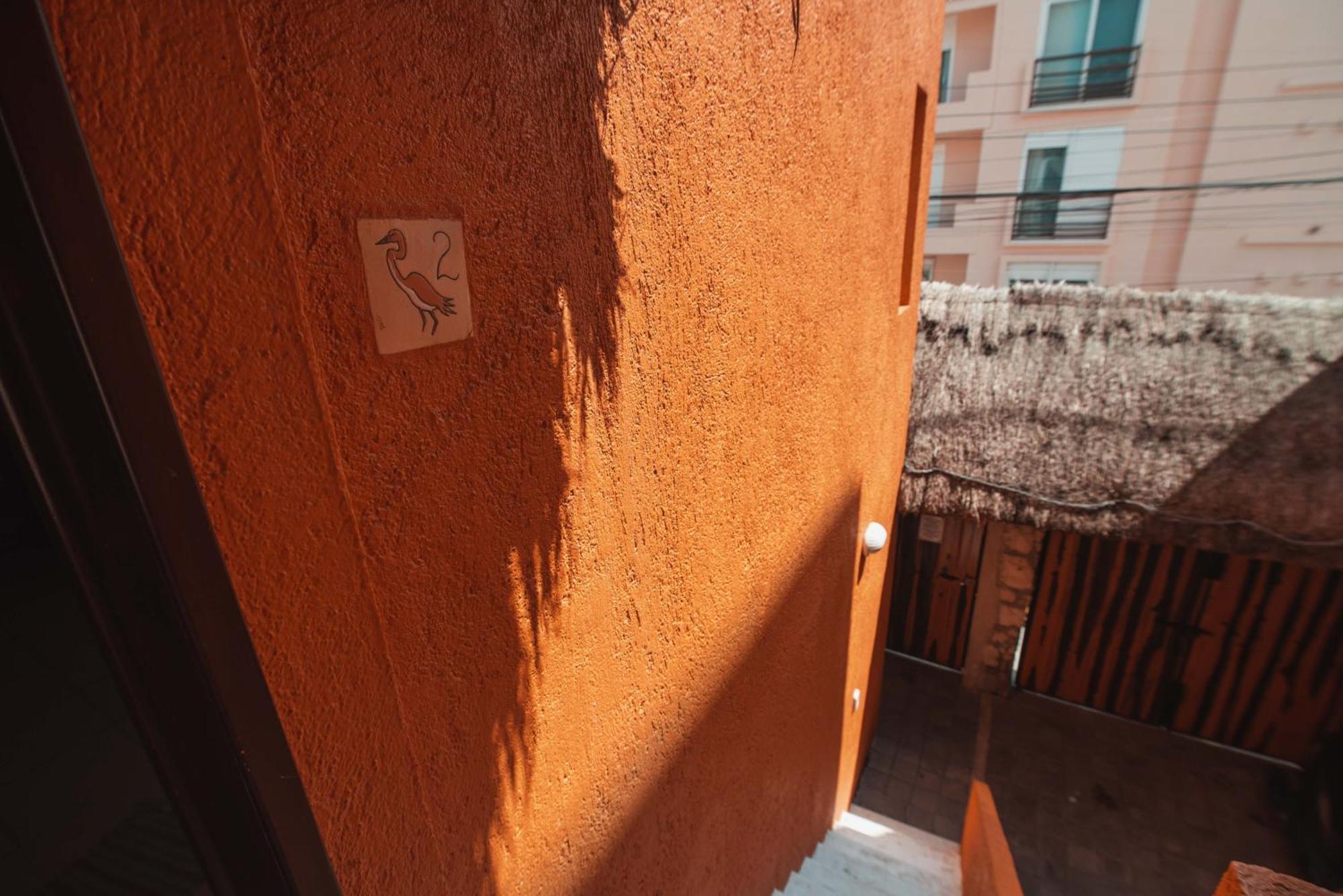 2br Close To The And 1 Block From 5th Av Apartment *