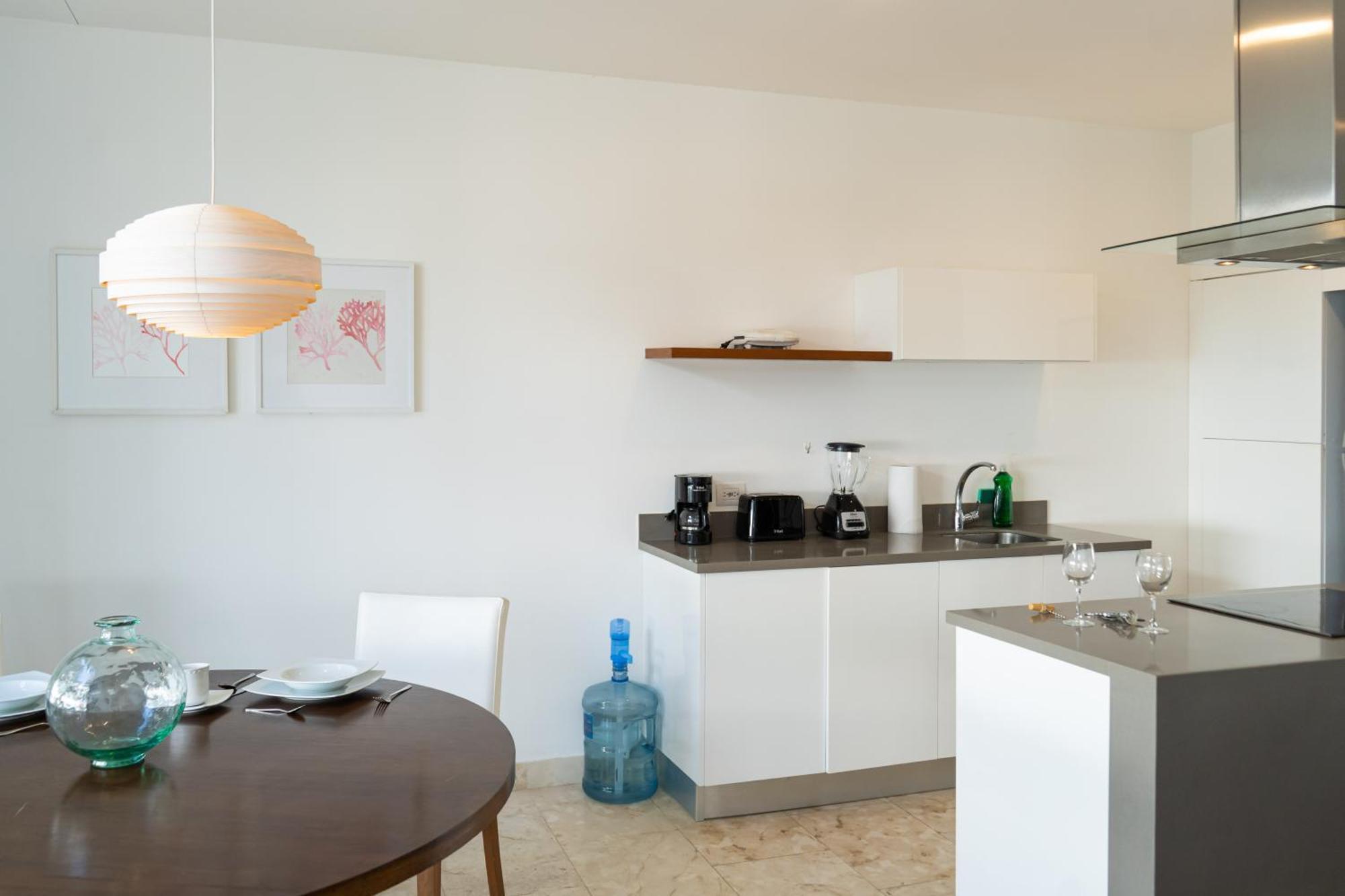 Anah 10 Apartment
