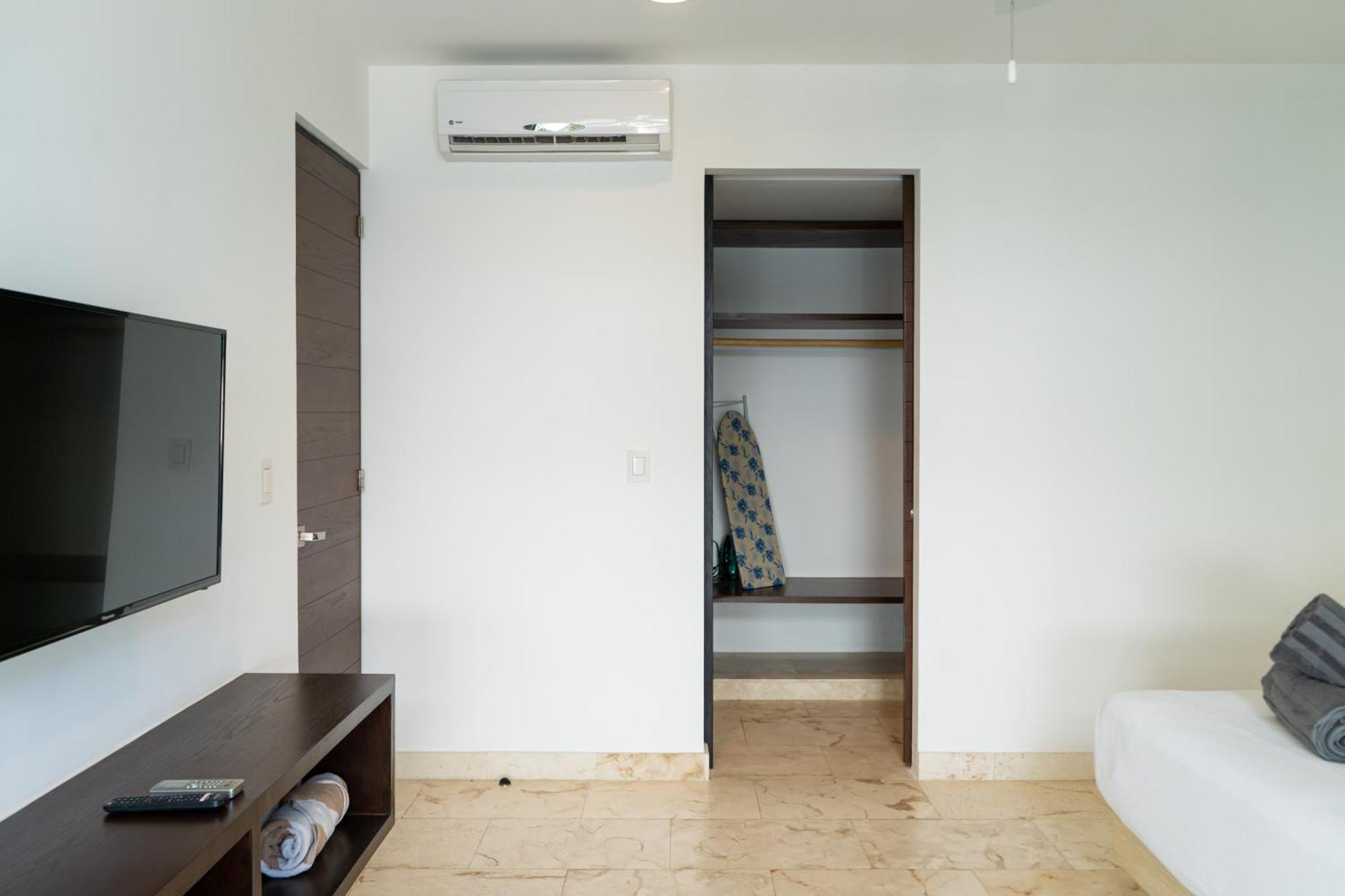 Anah 10 Apartment *