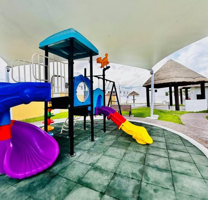 Сasa de vacaciones Casa Aaks *
