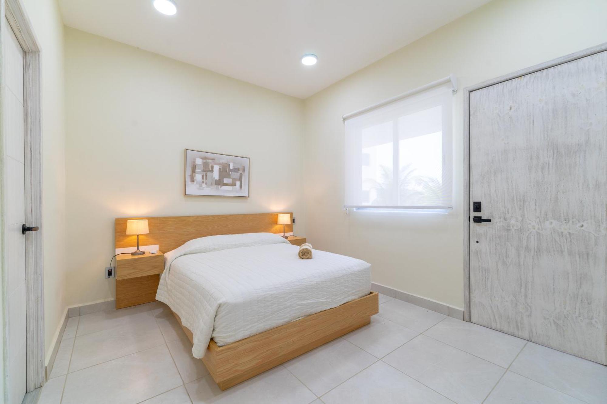 Ferienhaus 2 Bd With Balcony Gym Rooftop Pool Hot Tub