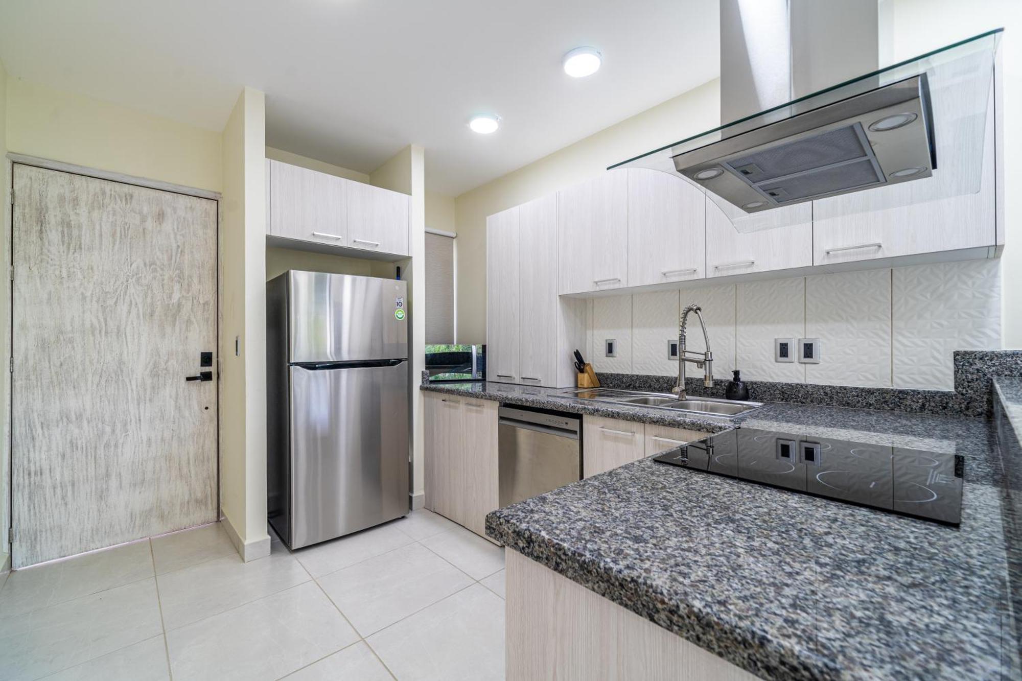 Ferienhaus 2 Bd With Balcony Gym Rooftop Pool Hot Tub *