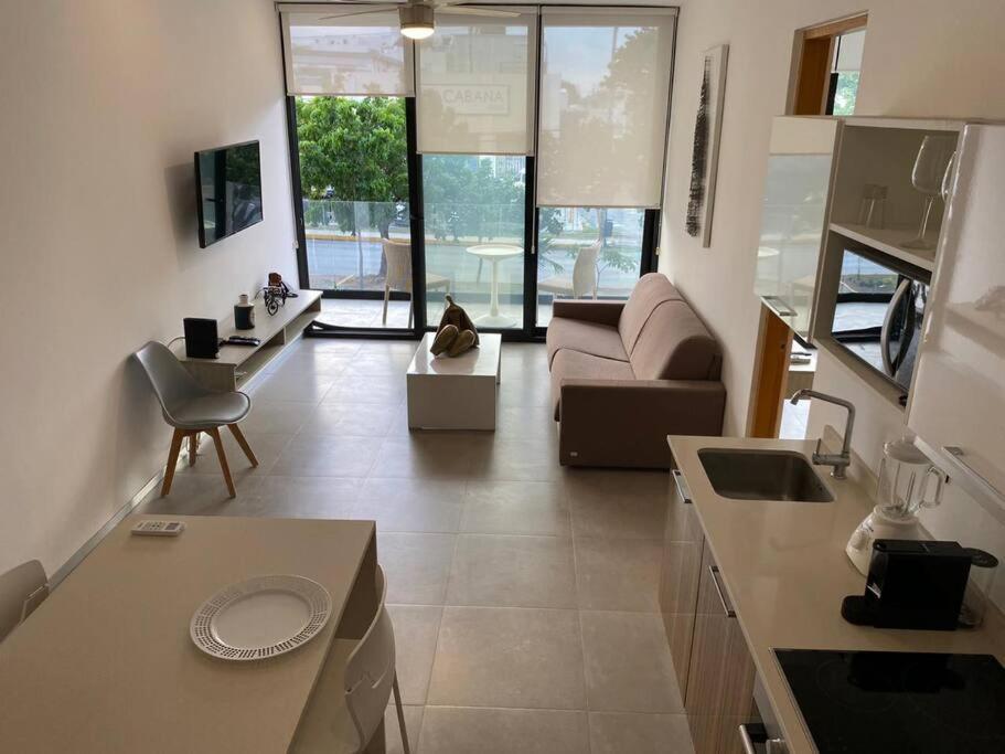 En Apartment *