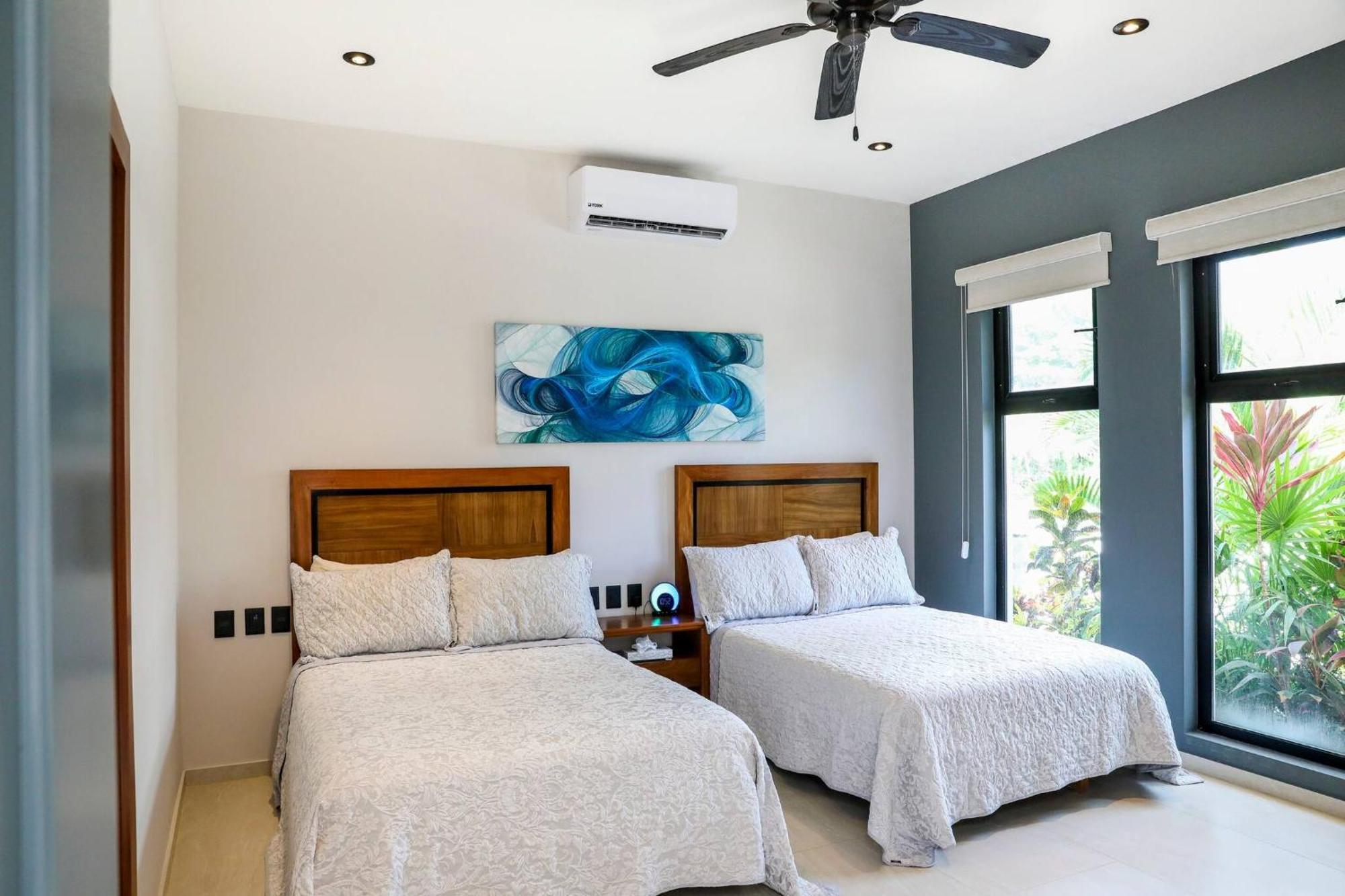Seaside 4 Beds, Private Pool, Amazing Views Pousada *