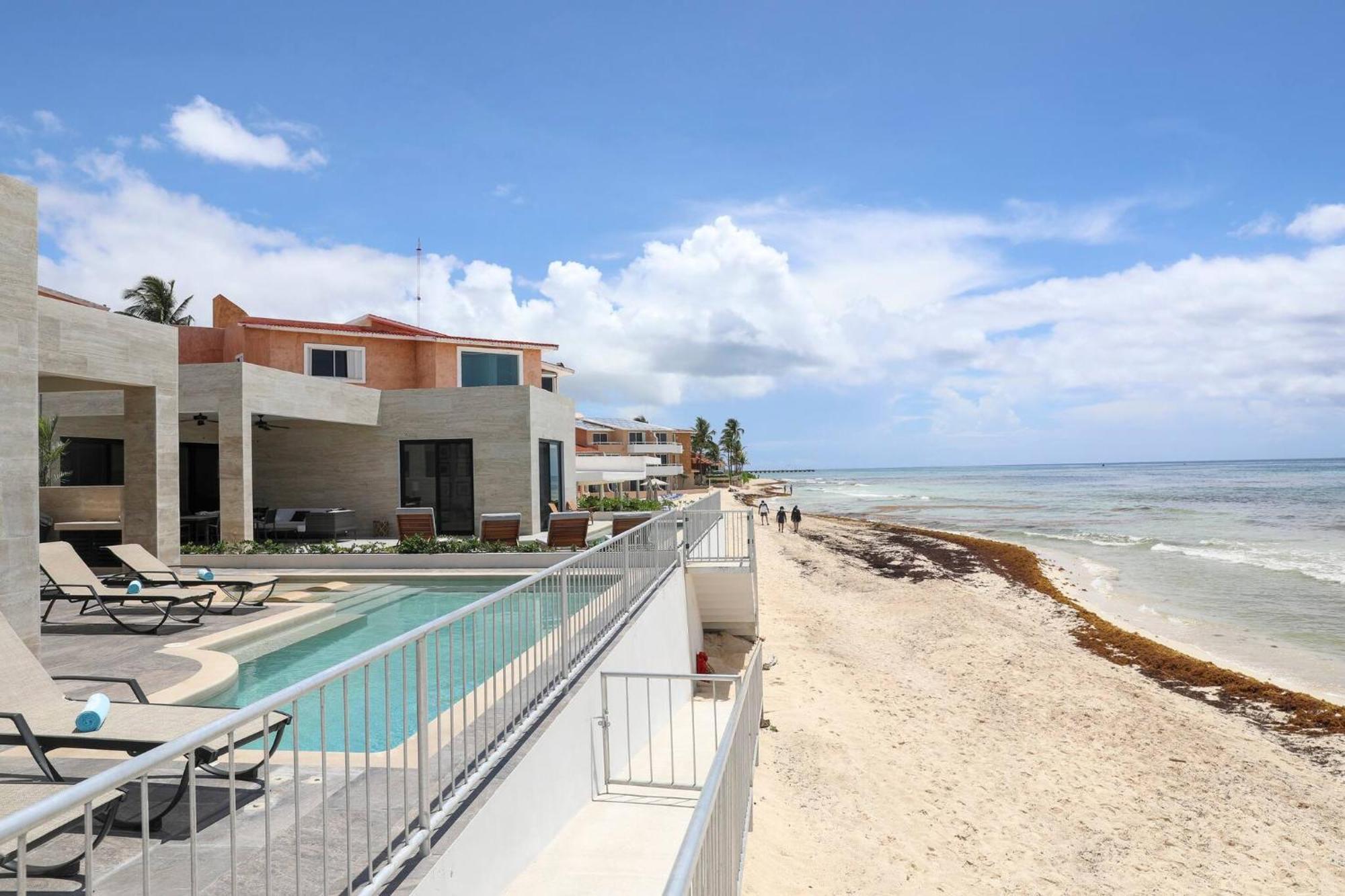 Seaside 4 Beds, Private Pool, Amazing Views Pousada
