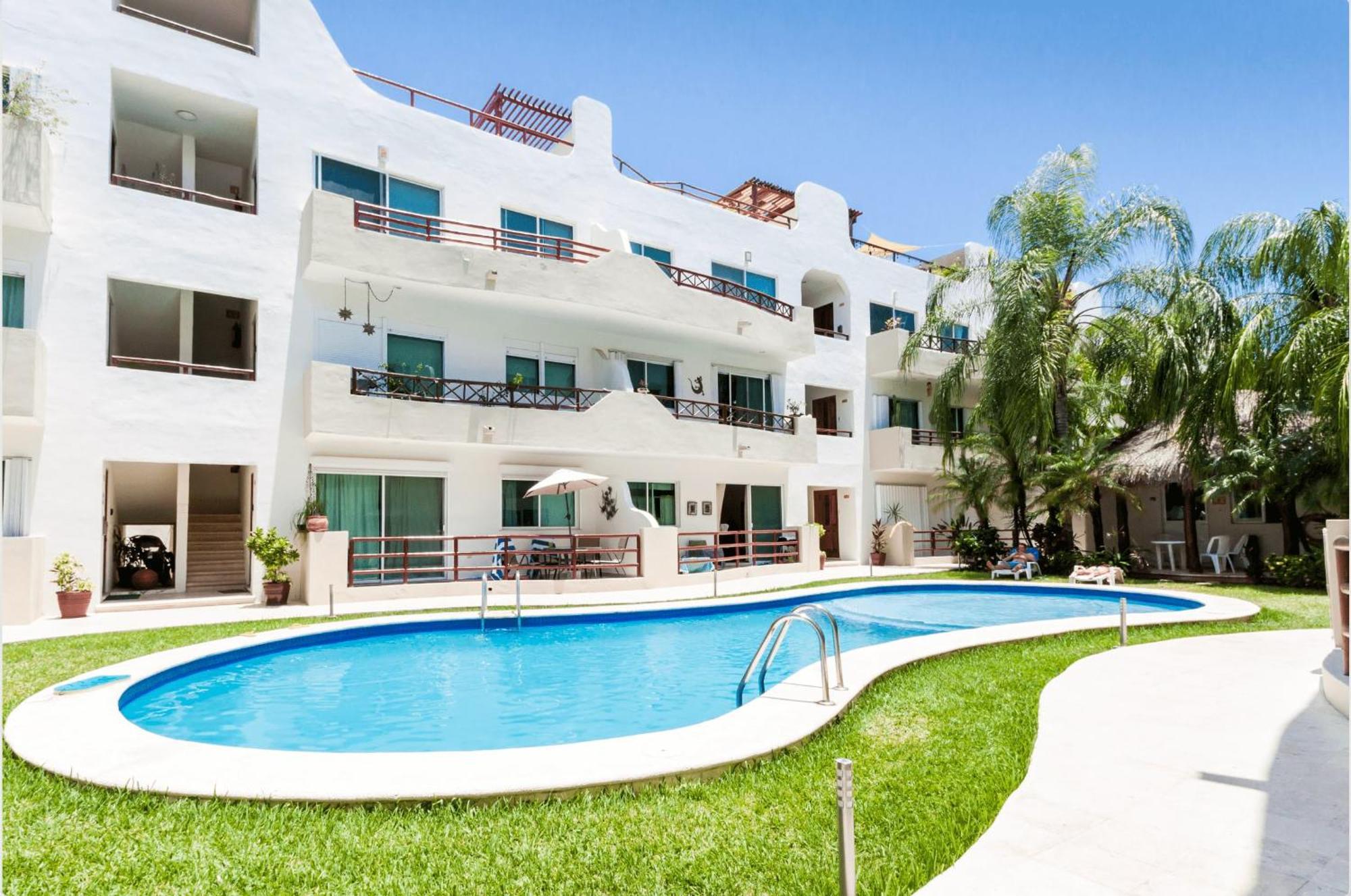 Downtown Penthouse, Pool, Pvt Roof Terrace With Bbq Vakantiehuis Playa del Carmen