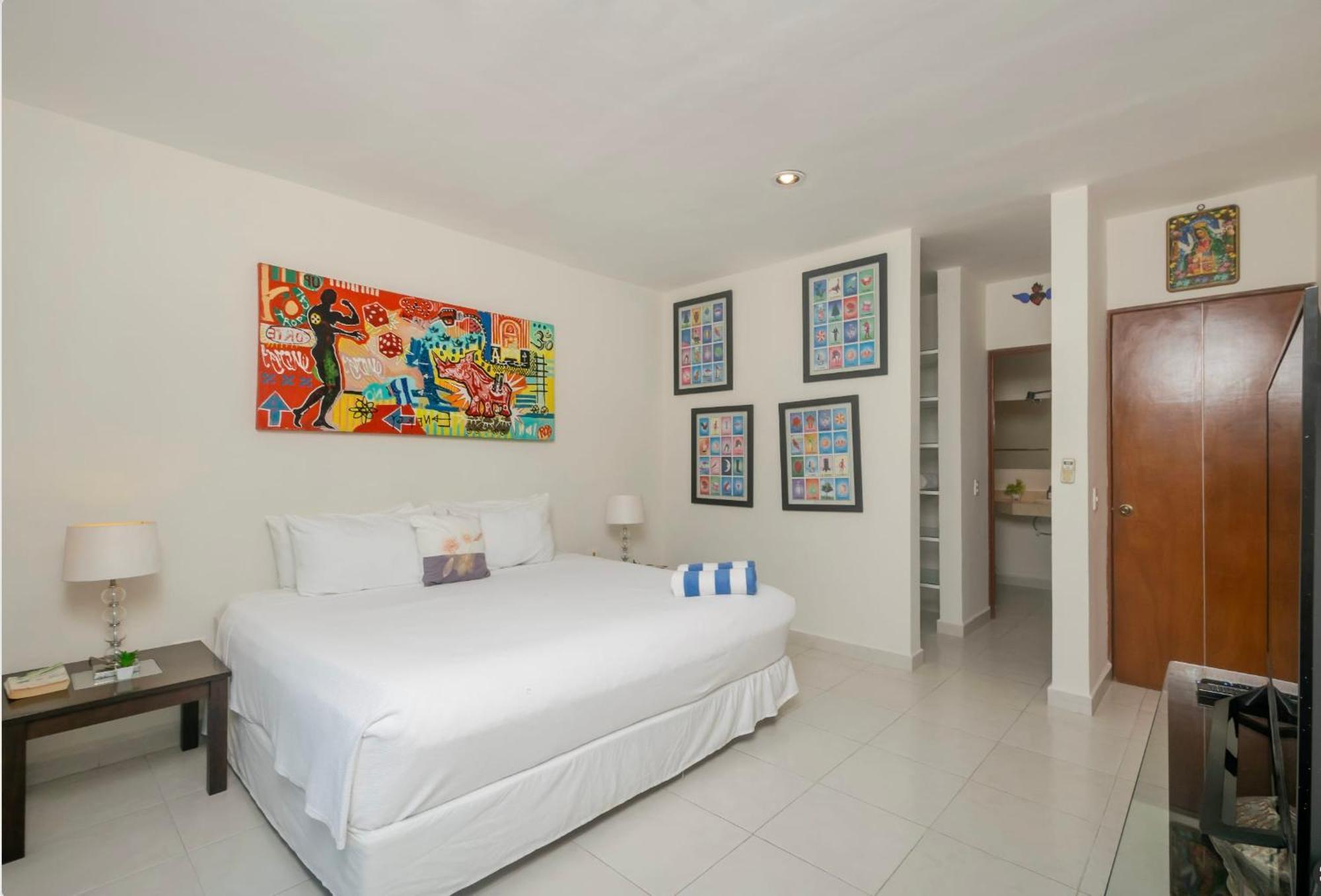 Downtown Penthouse, Pool, Pvt Roof Terrace With Bbq Vakantiehuis