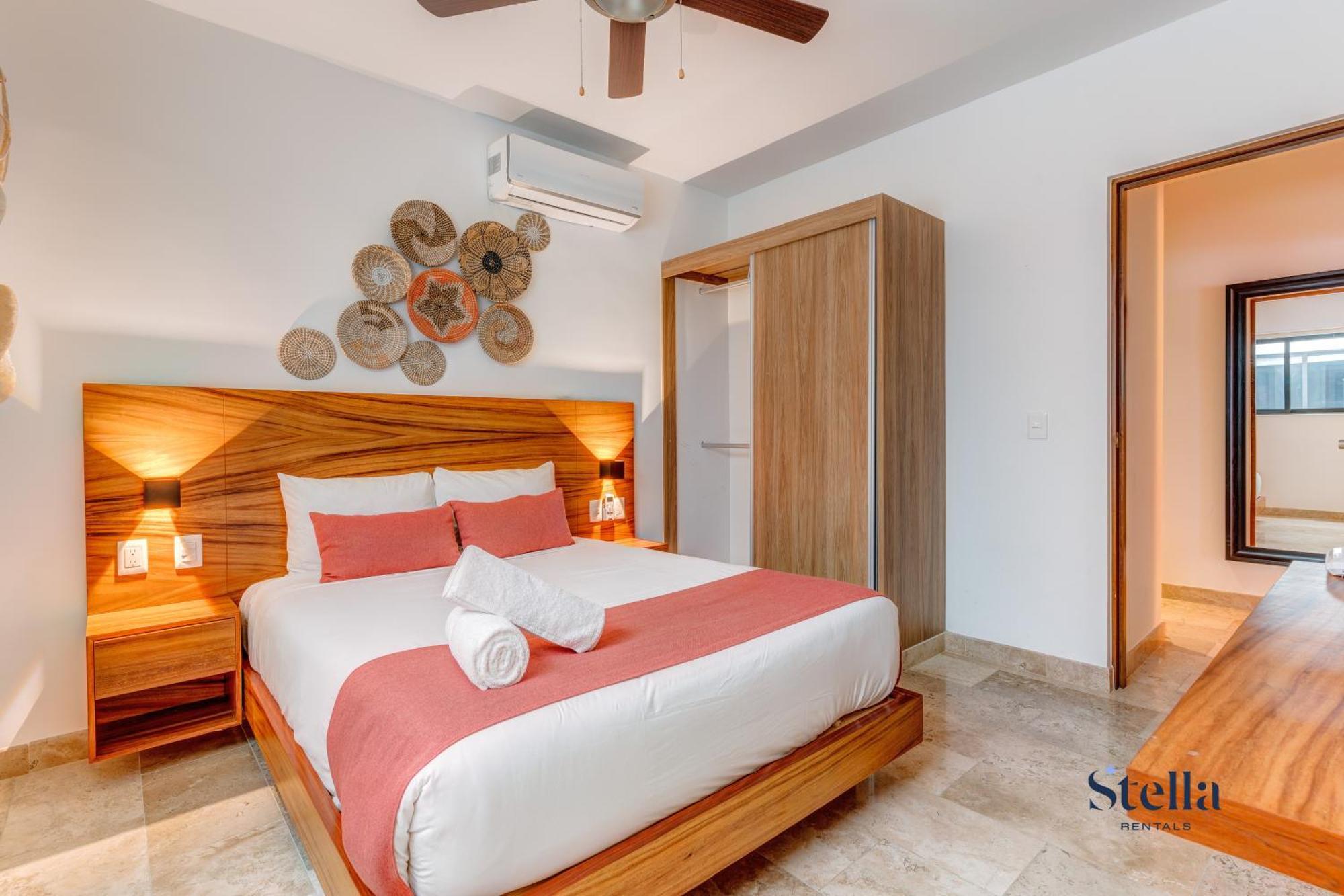 Apartment Ipana Condo, Rooftop Pools, Gym, Walk To *