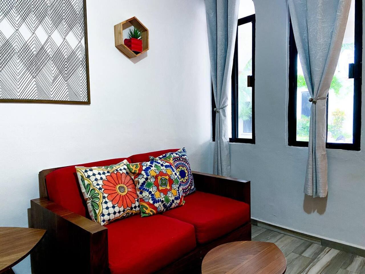 Colorful Hacienda Style 2br With Pool Steps To *