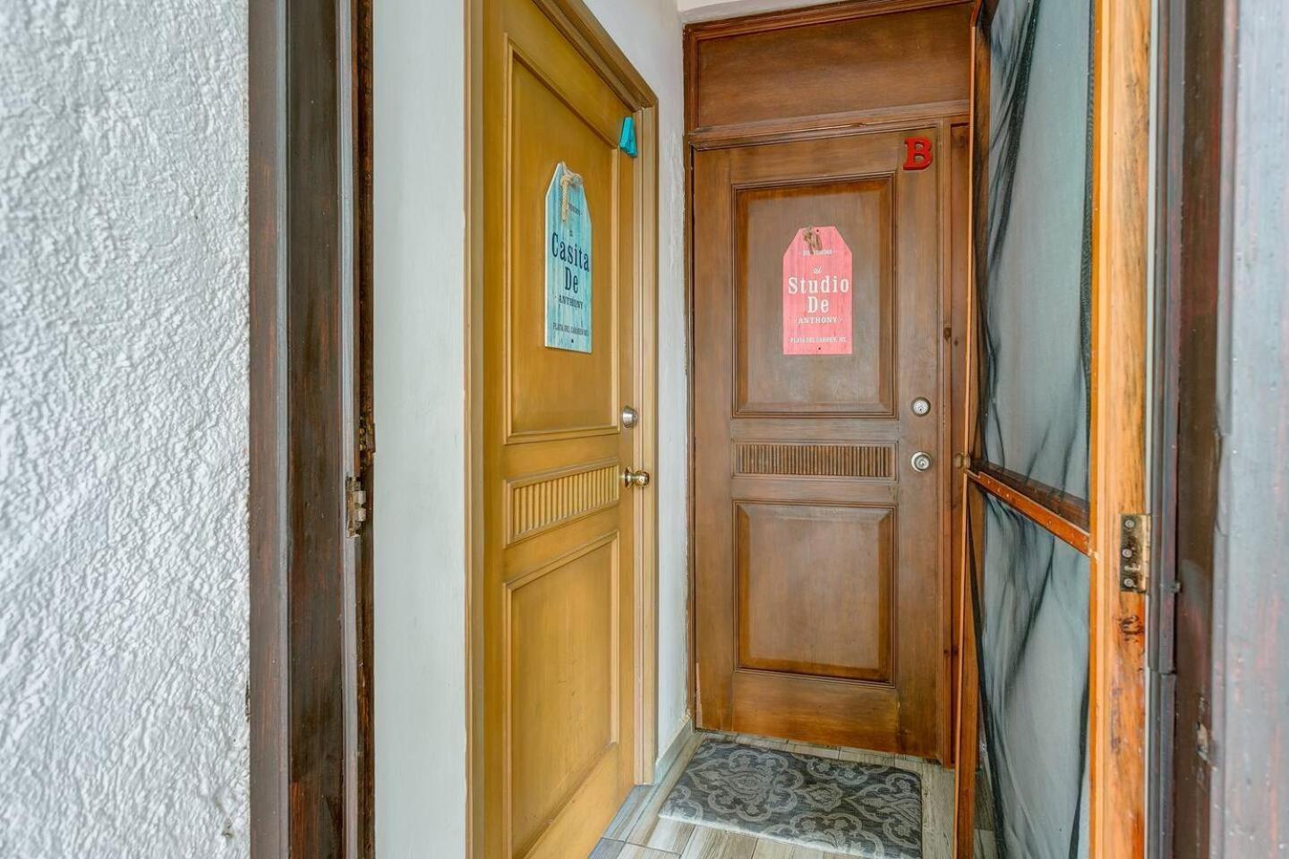 Colorful Hacienda Style 2br With Pool Steps To