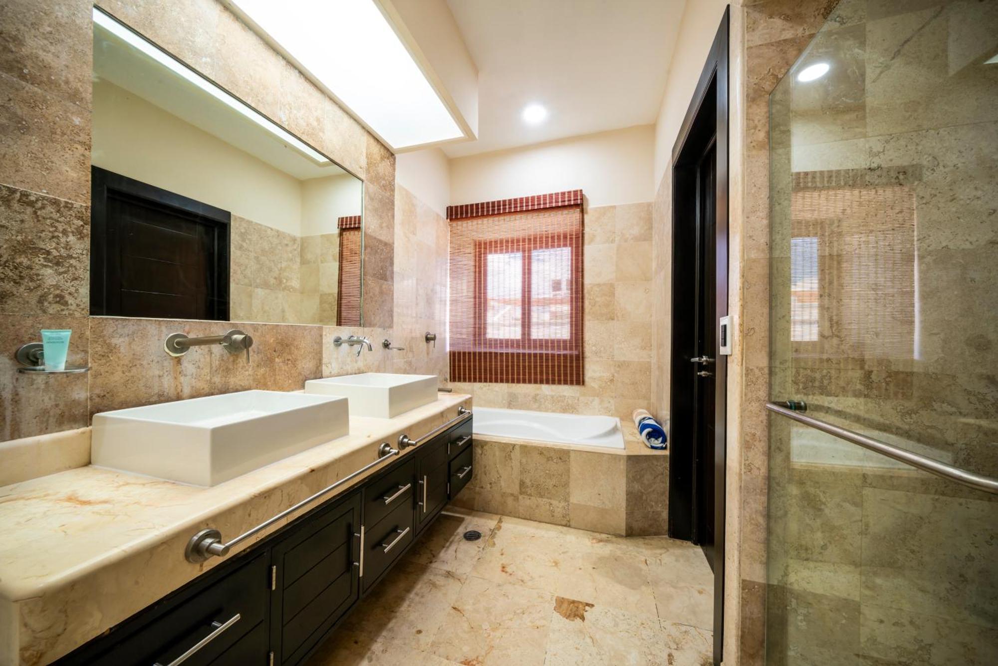 Surf 407 - Beachfront Oceanview 1 Bedroom - At El Faro Playa del Carmen