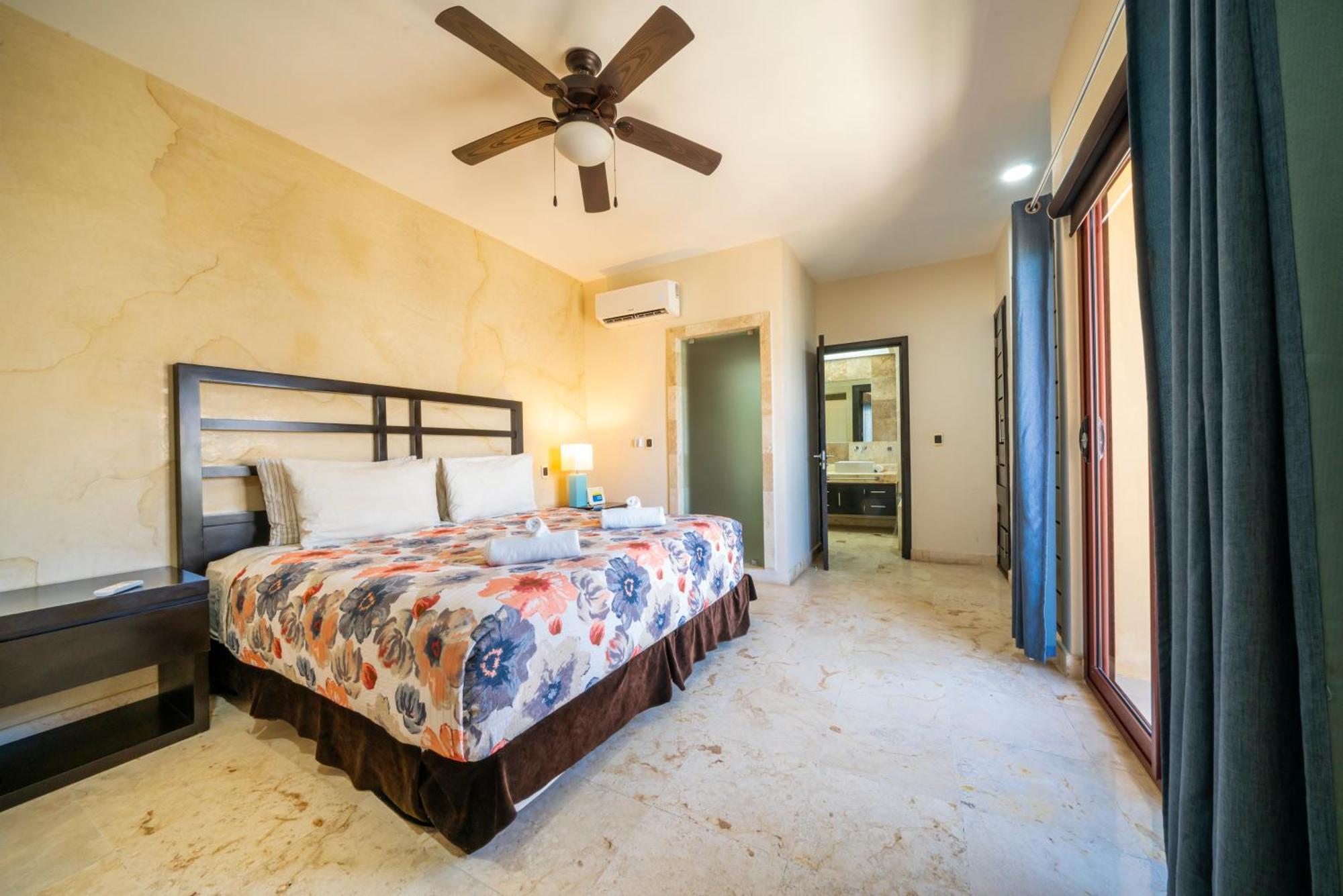 Сasa de vacaciones Surf 407 - Beachfront Oceanview 1 Bedroom - At El Faro