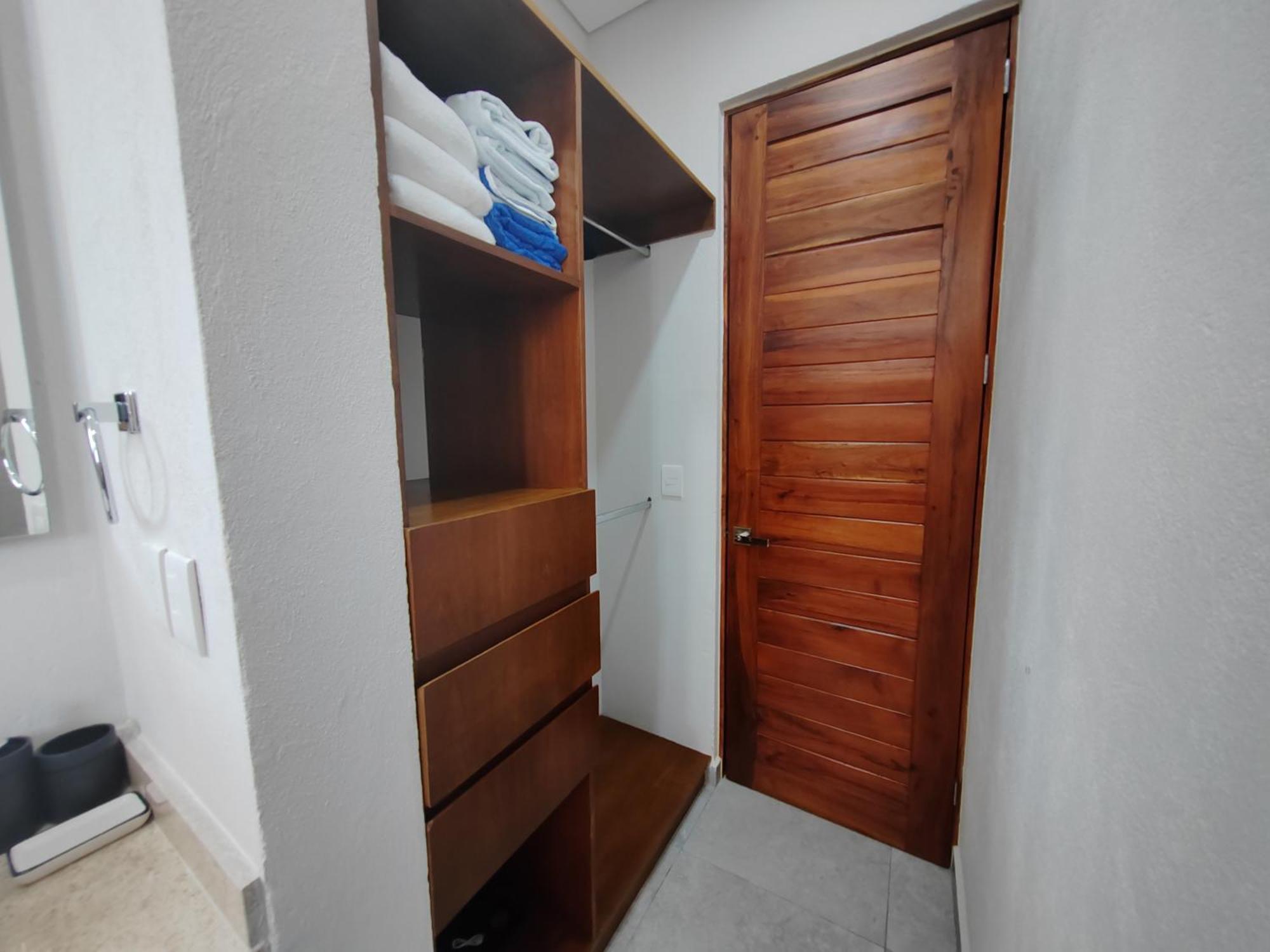 Nuevo! Hermoso Estudio Cerca De La 5ta Av/pool/gym. By Yeah Apartment Playa del Carmen