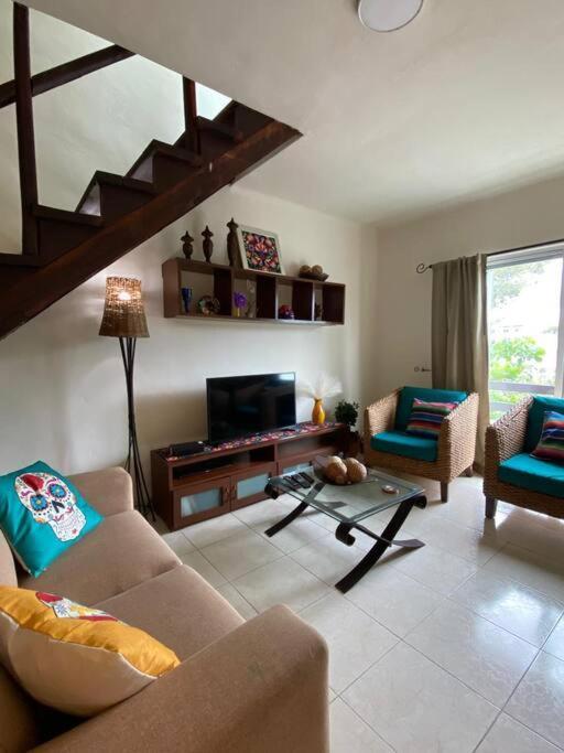 Apartment Penthouse 2bd 2ba With Private Rooftop And Jacuzzi *