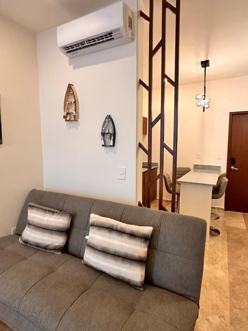 Itzamna Deluxe Con Jacuzzi Apartment