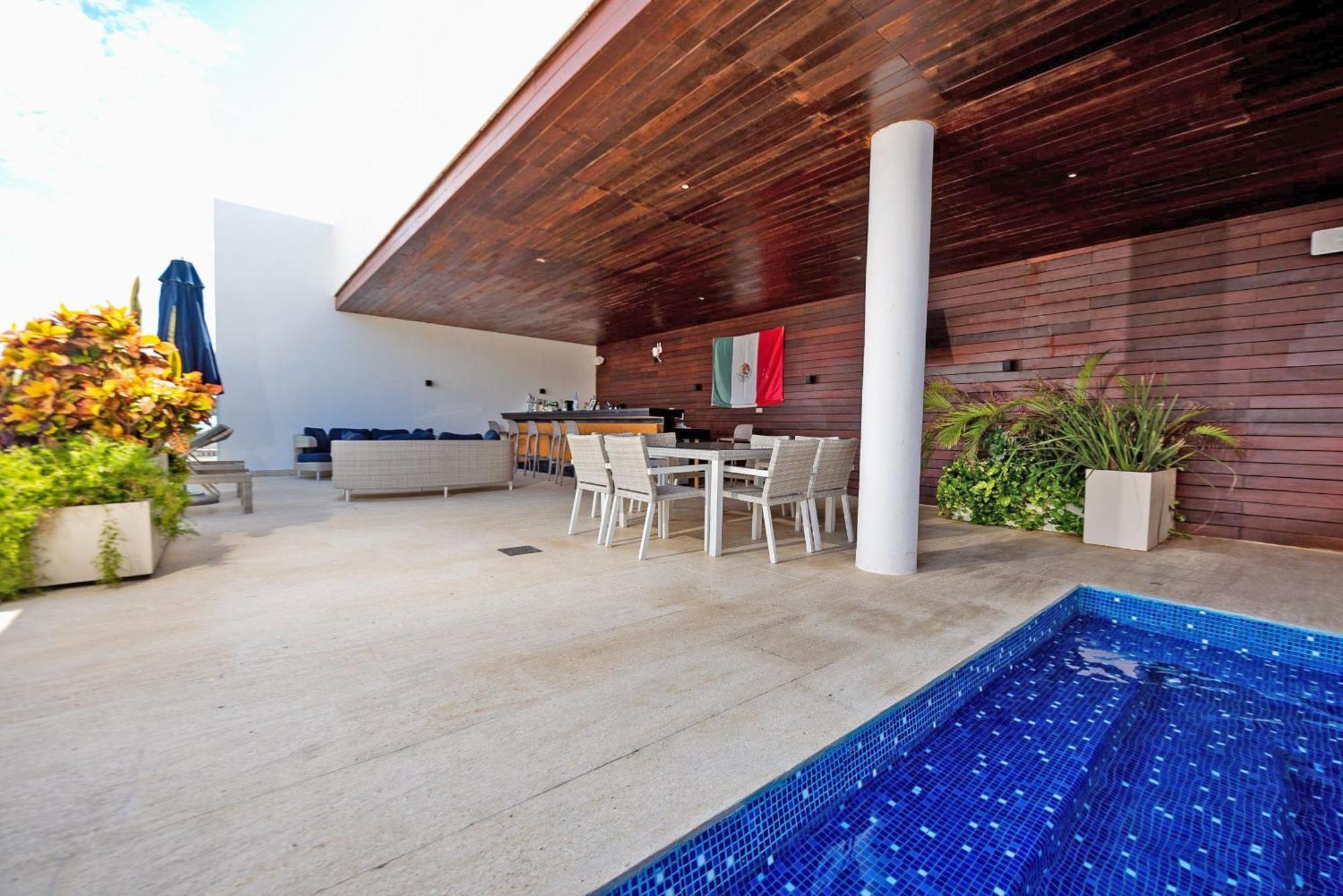 Exquisite Luxurious 1 Bedroom Cruz Con Mar * Playa del Carmen