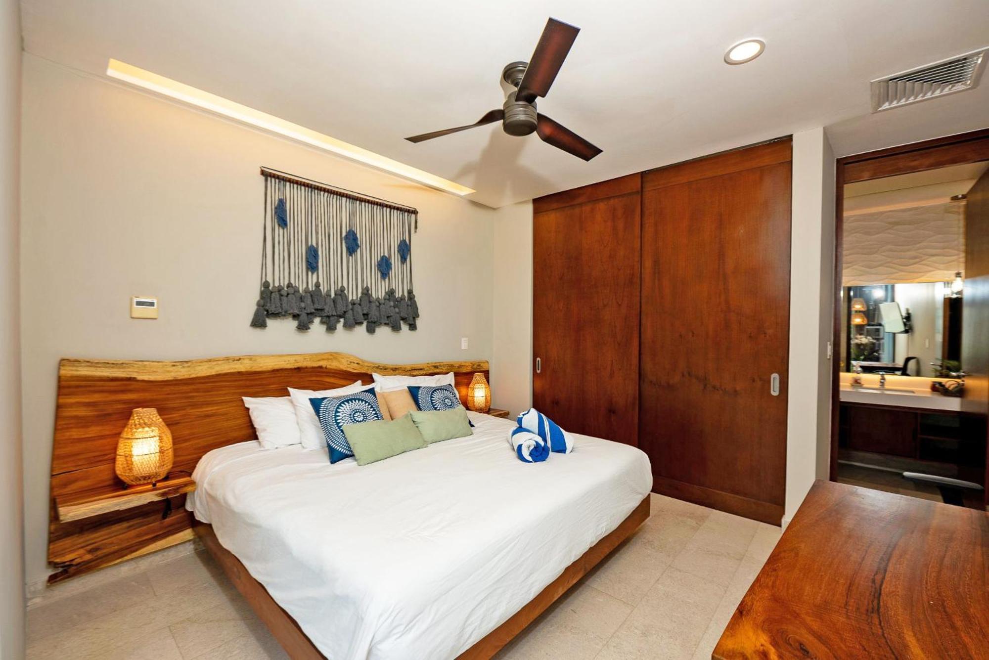 Exquisite Luxurious 1 Bedroom Cruz Con Mar * Playa del Carmen