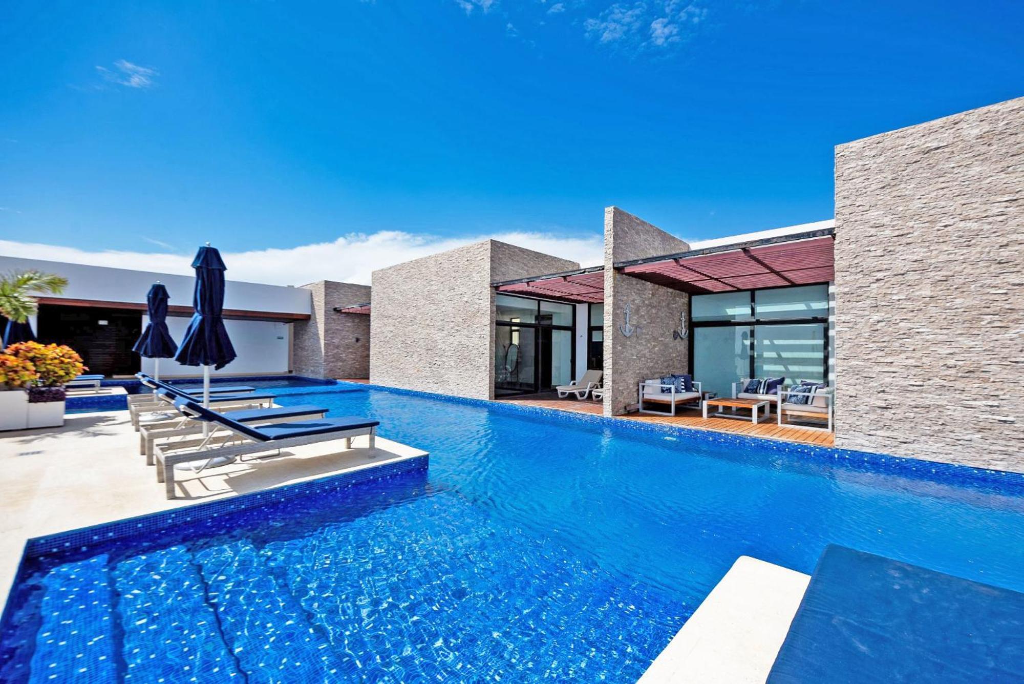 Exquisite Luxurious 1 Bedroom Cruz Con Mar