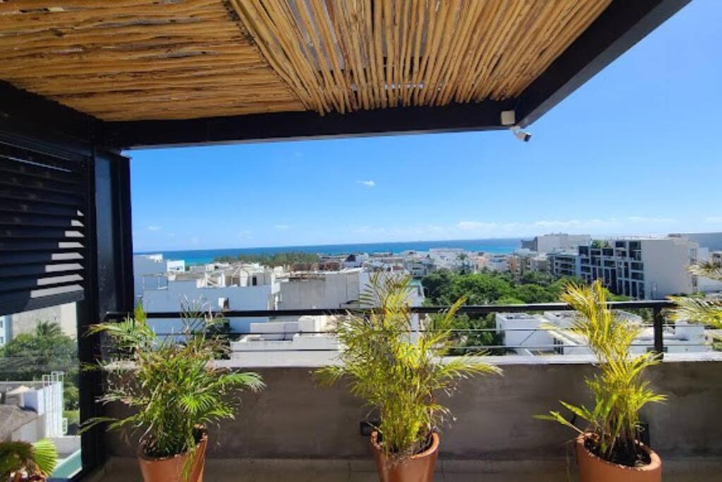 Appartement Stylish Condo, 2bdr, Steps To 5th Ave, Close To Beach! *