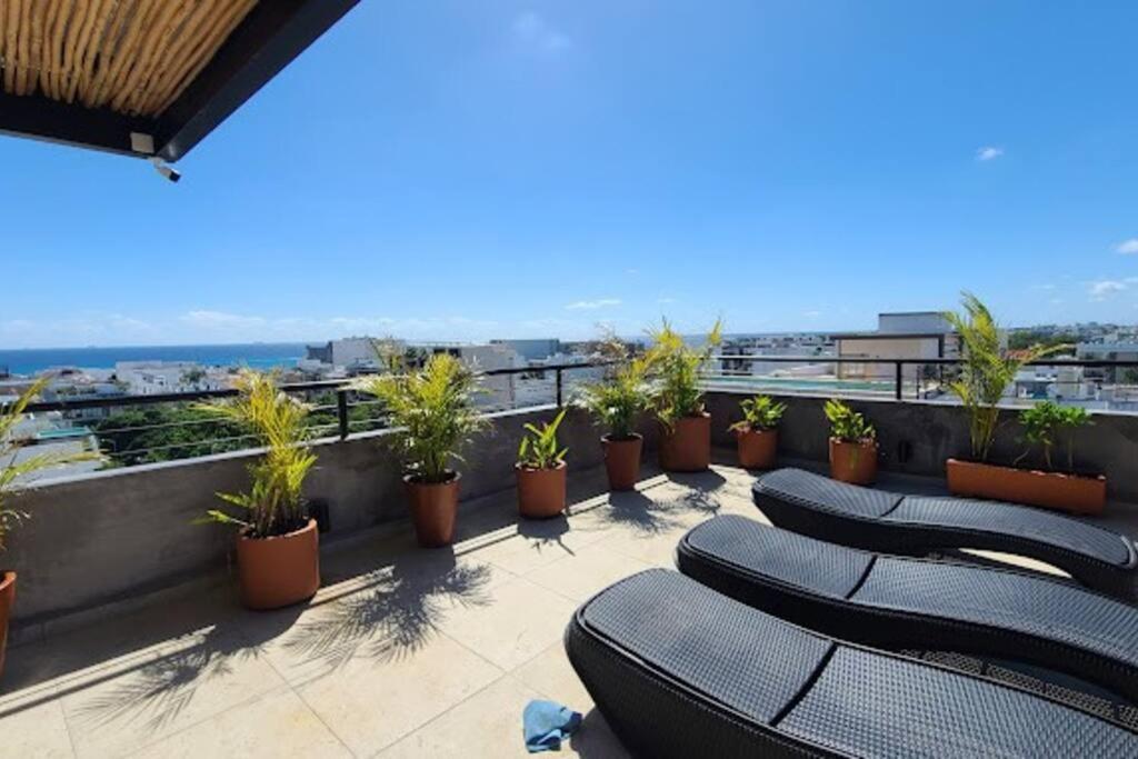 Appartement Stylish Condo, 2bdr, Steps To 5th Ave, Close To Beach! *