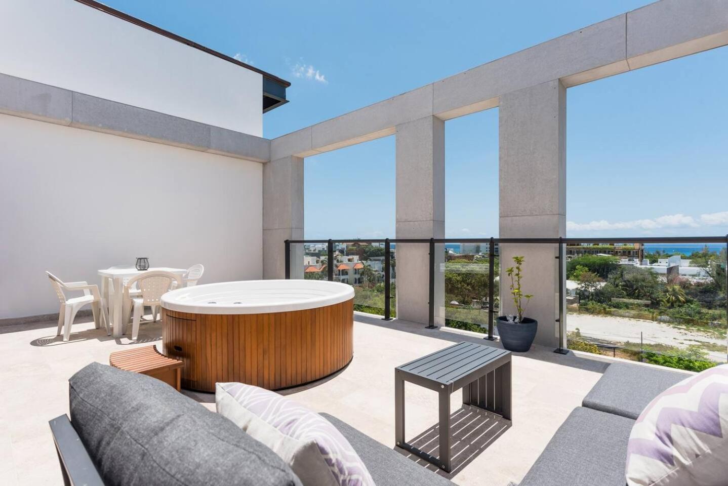 Beautiful 1br Ph In Midtown Apartment Playa del Carmen