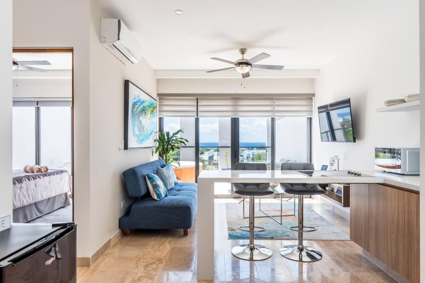 Beautiful 1br Ph In Midtown Apartment *