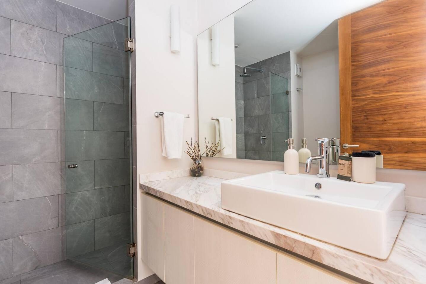Private With Mini Fridge, 200mb Wifi Apartment Playa del Carmen