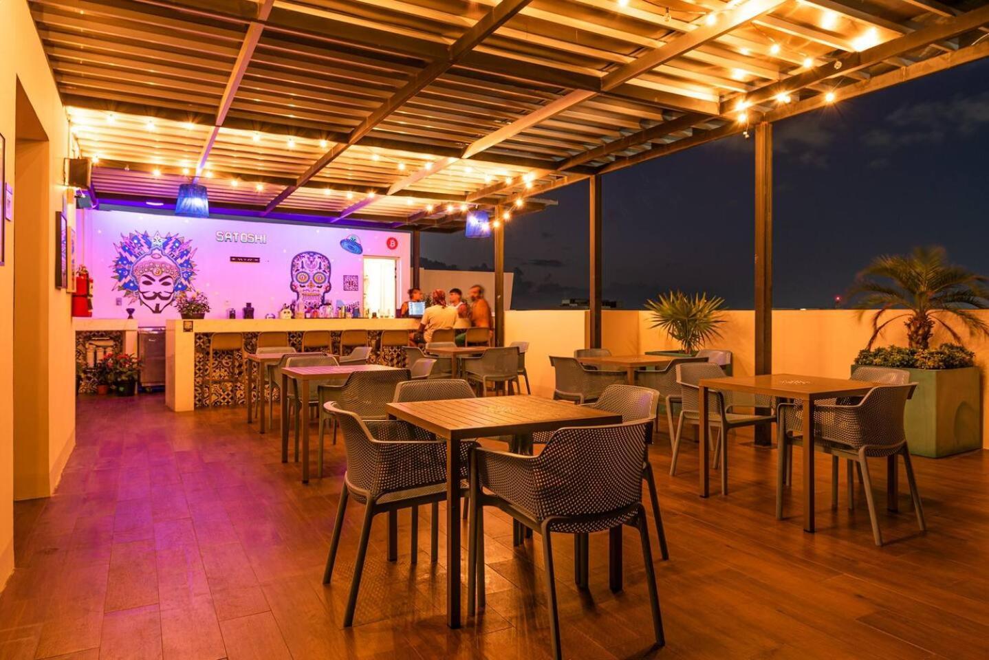 Private With Mini Fridge, 200mb Wifi Apartment Playa del Carmen