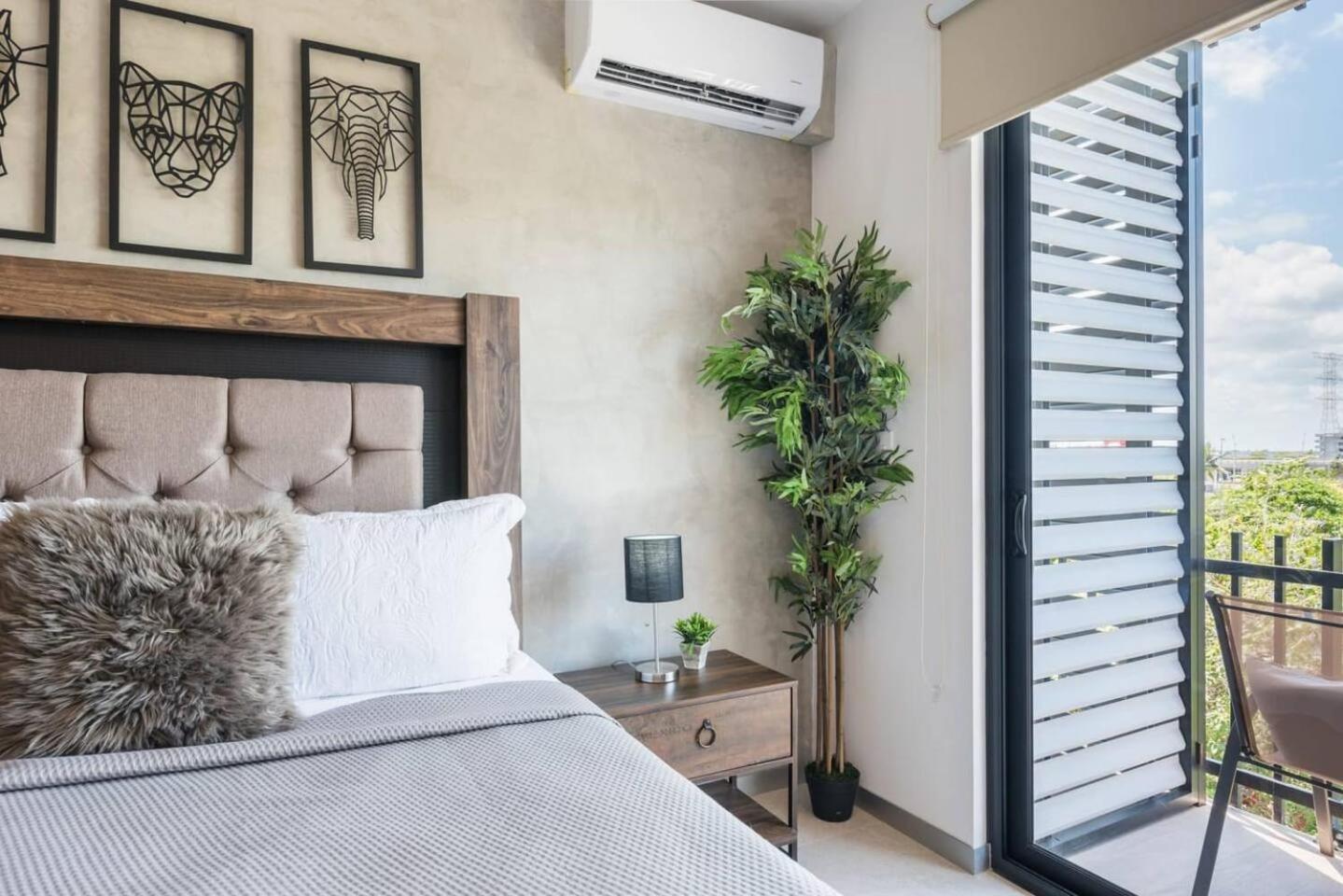 Brand New In The Heart Of Pdc * Playa del Carmen