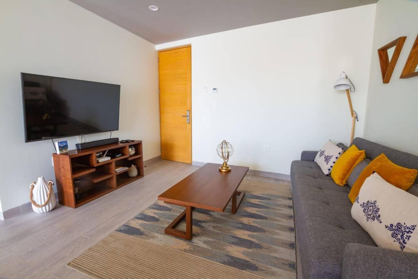 Apartment Luxury 2br, Ocean View From Balcony And Rooptop *