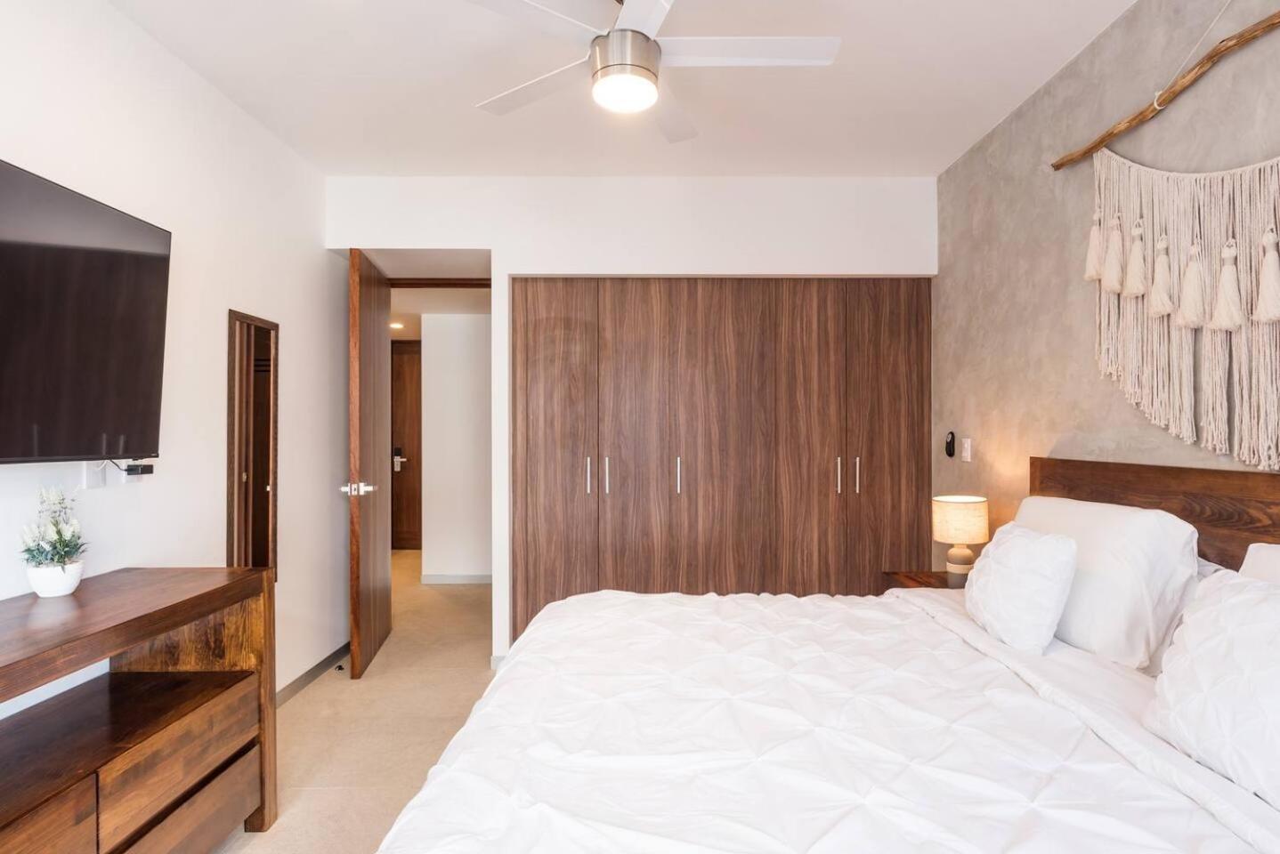 Beautiful Brand New 1bd In The Heart Of Playa Apartment Playa del Carmen