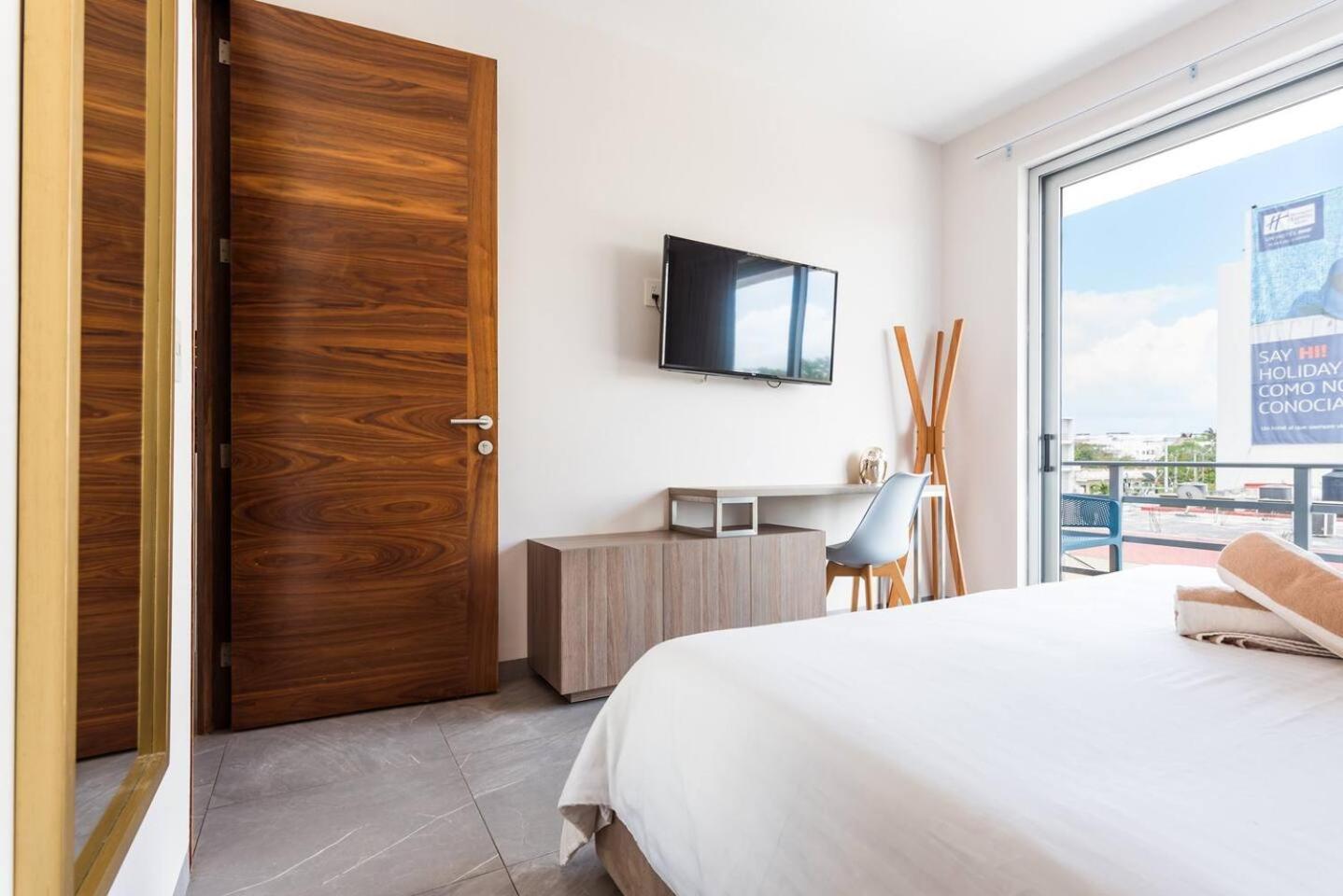 Haven Sleeps 16 Apartment Playa del Carmen
