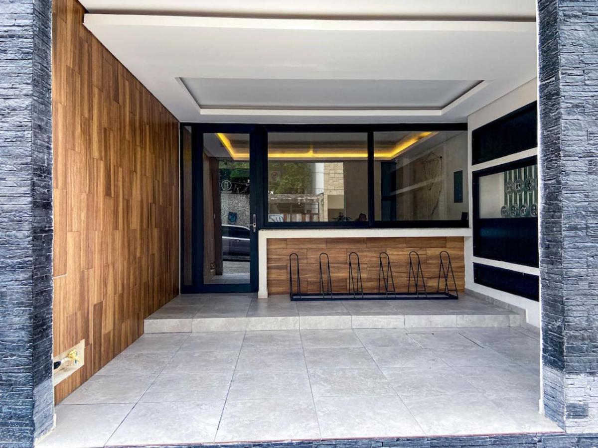 Shiny On 5th Ave With Pool And Gym Steps To * Playa del Carmen