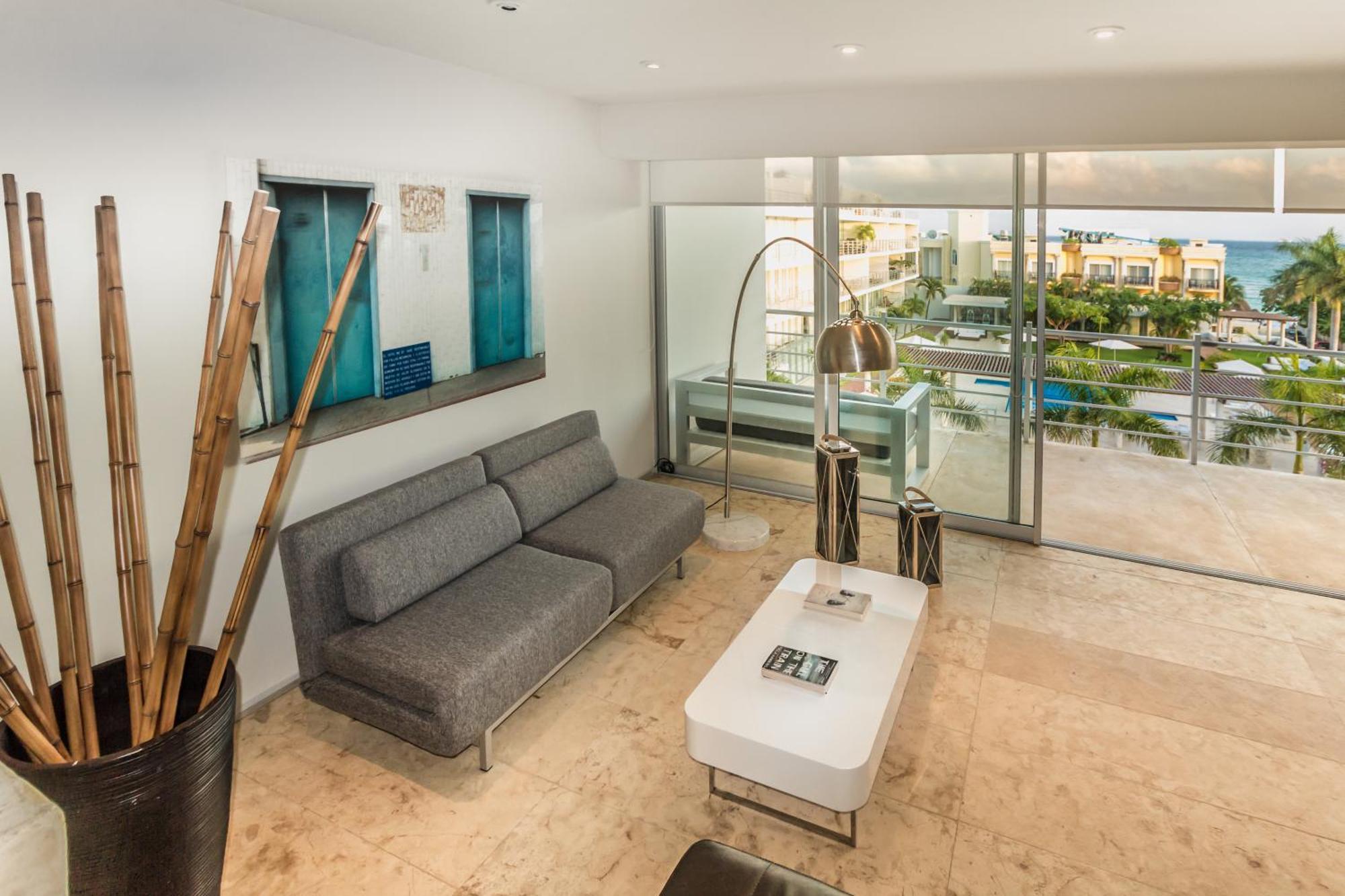 Spacious Magia Steps To The & 5th Ave Apartment *