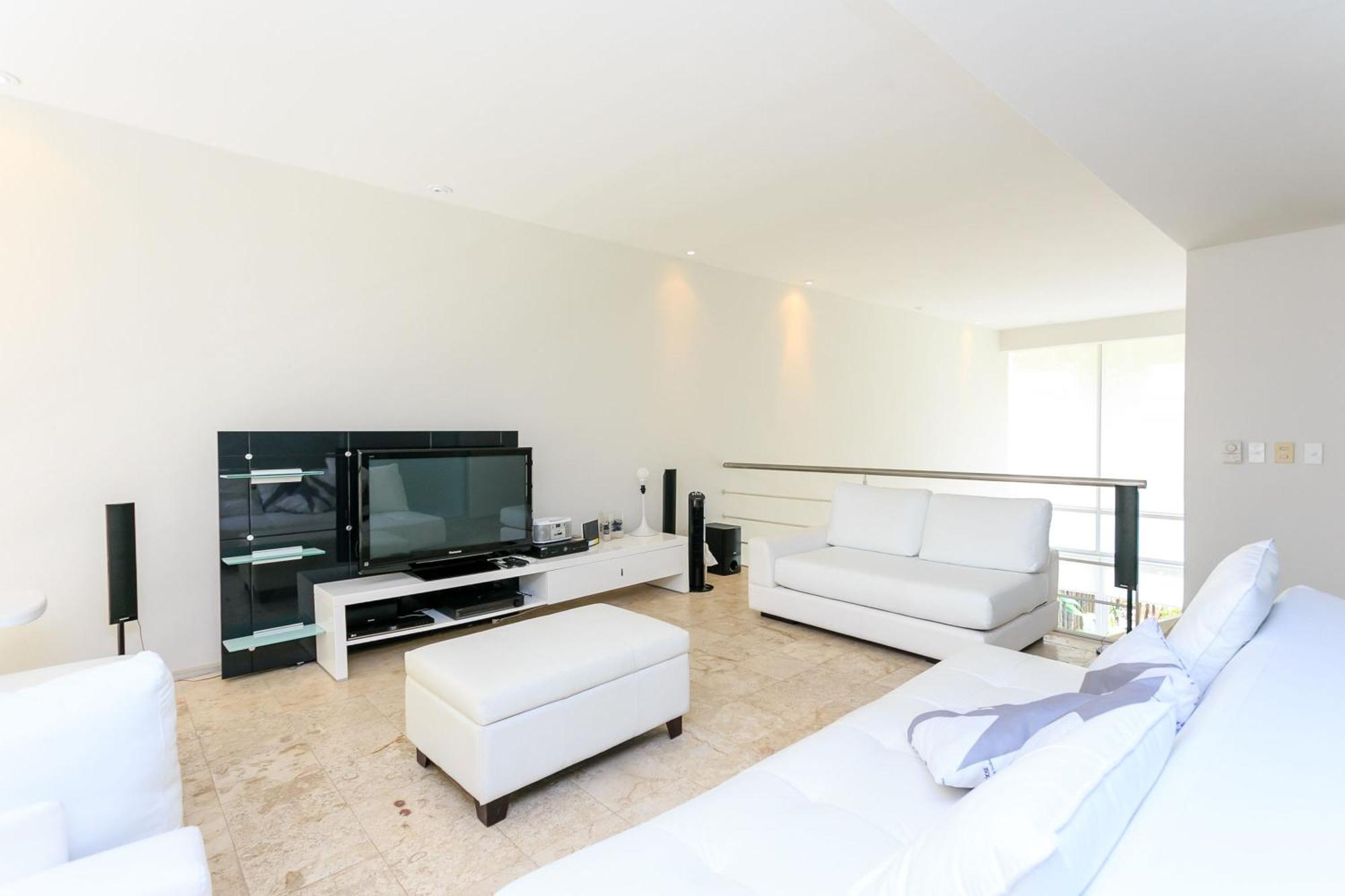 Apartment Spacious Magia Steps To The & 5th Ave *