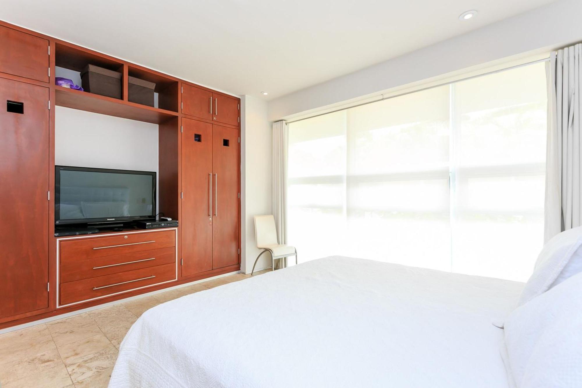 Spacious Magia Steps To The & 5th Ave Apartment Playa del Carmen