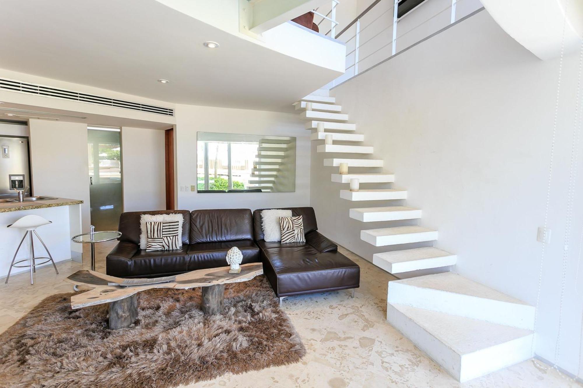 Spacious Magia Steps To The & 5th Ave