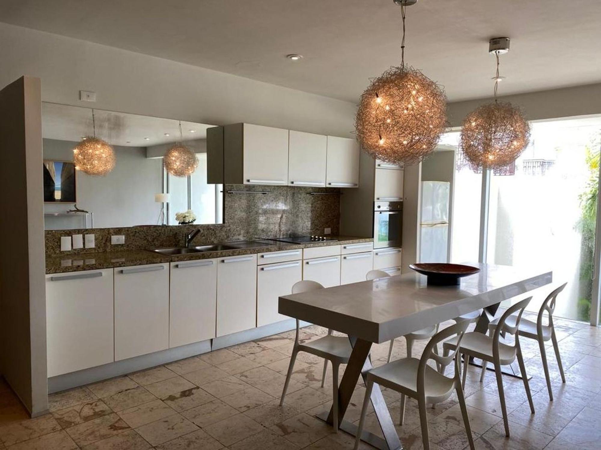 Apartment Spacious Magia Steps To The & 5th Ave *