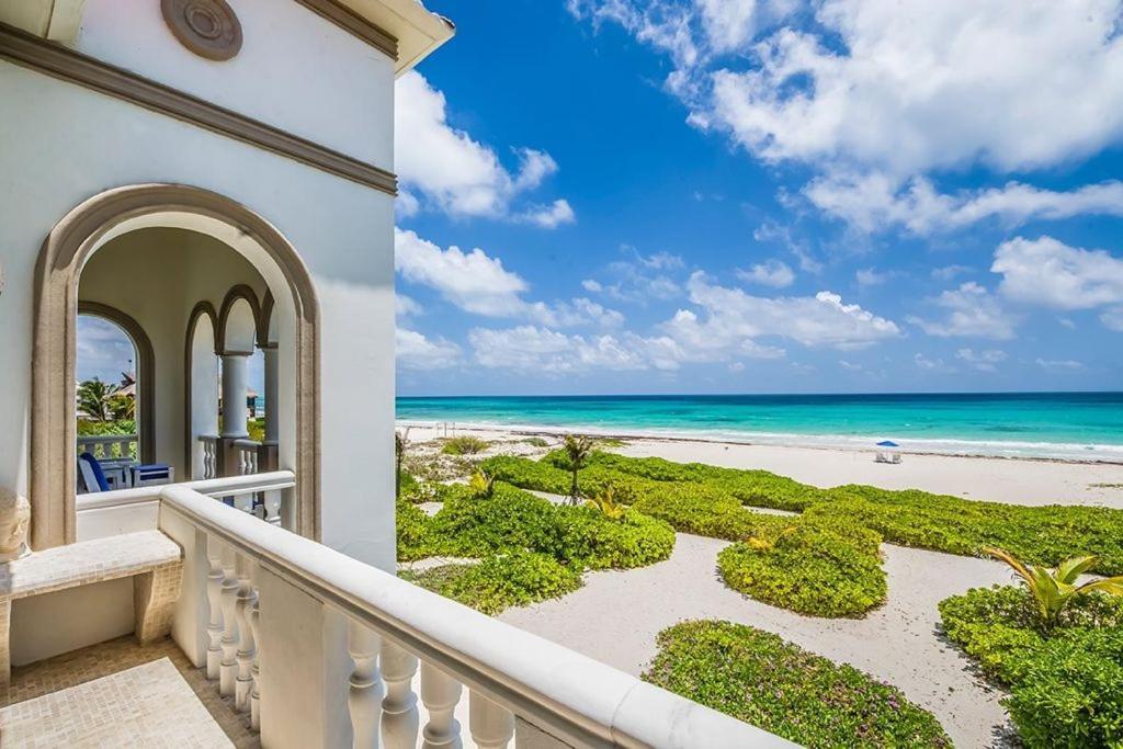 Amazing Beachfront Casa Del Mar Bonito, Playa Del Secreto, Riviera Maya Villa
