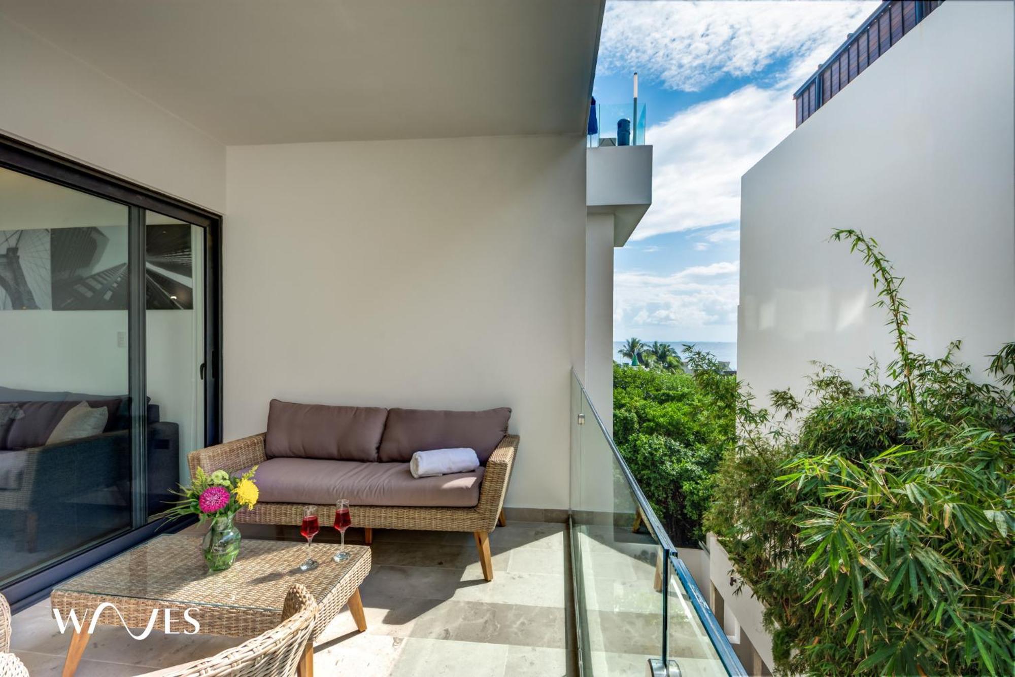 1 Br. With Private Jacuzzi And Rooftop Pool Apartment