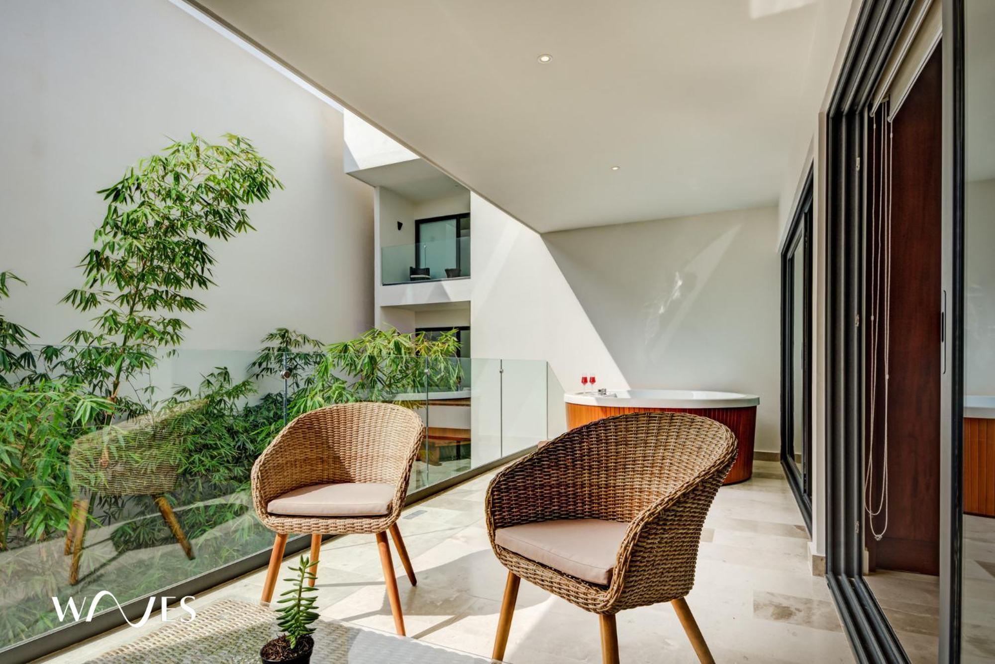 1 Br. With Private Jacuzzi And Rooftop Pool Apartment *