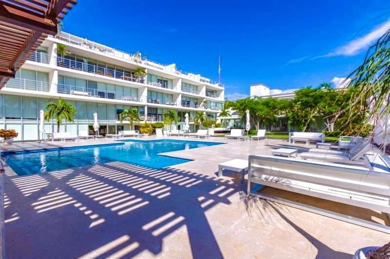 Apartment Excellent 3 Bd Steps The